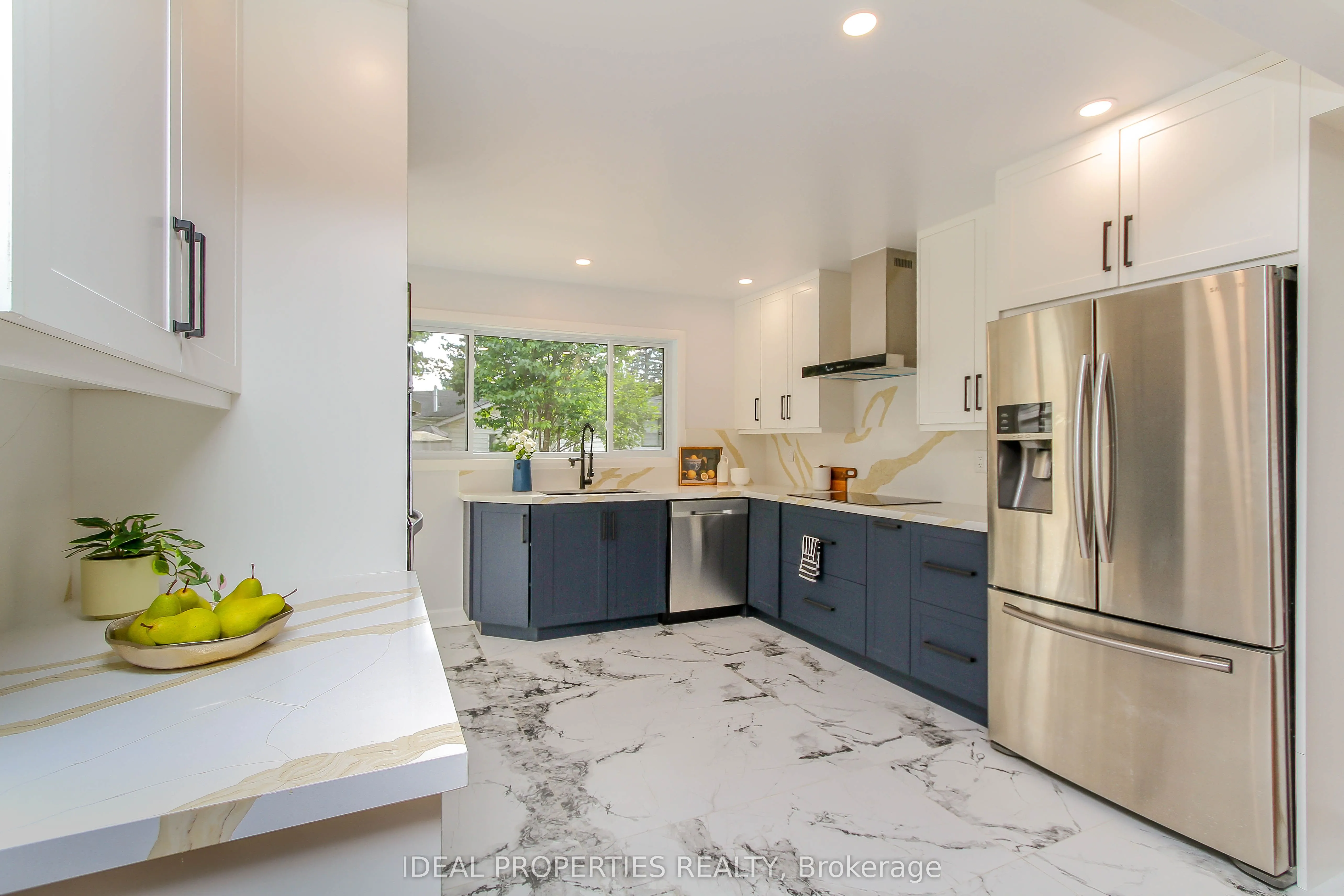 1796 Saunderson Drive