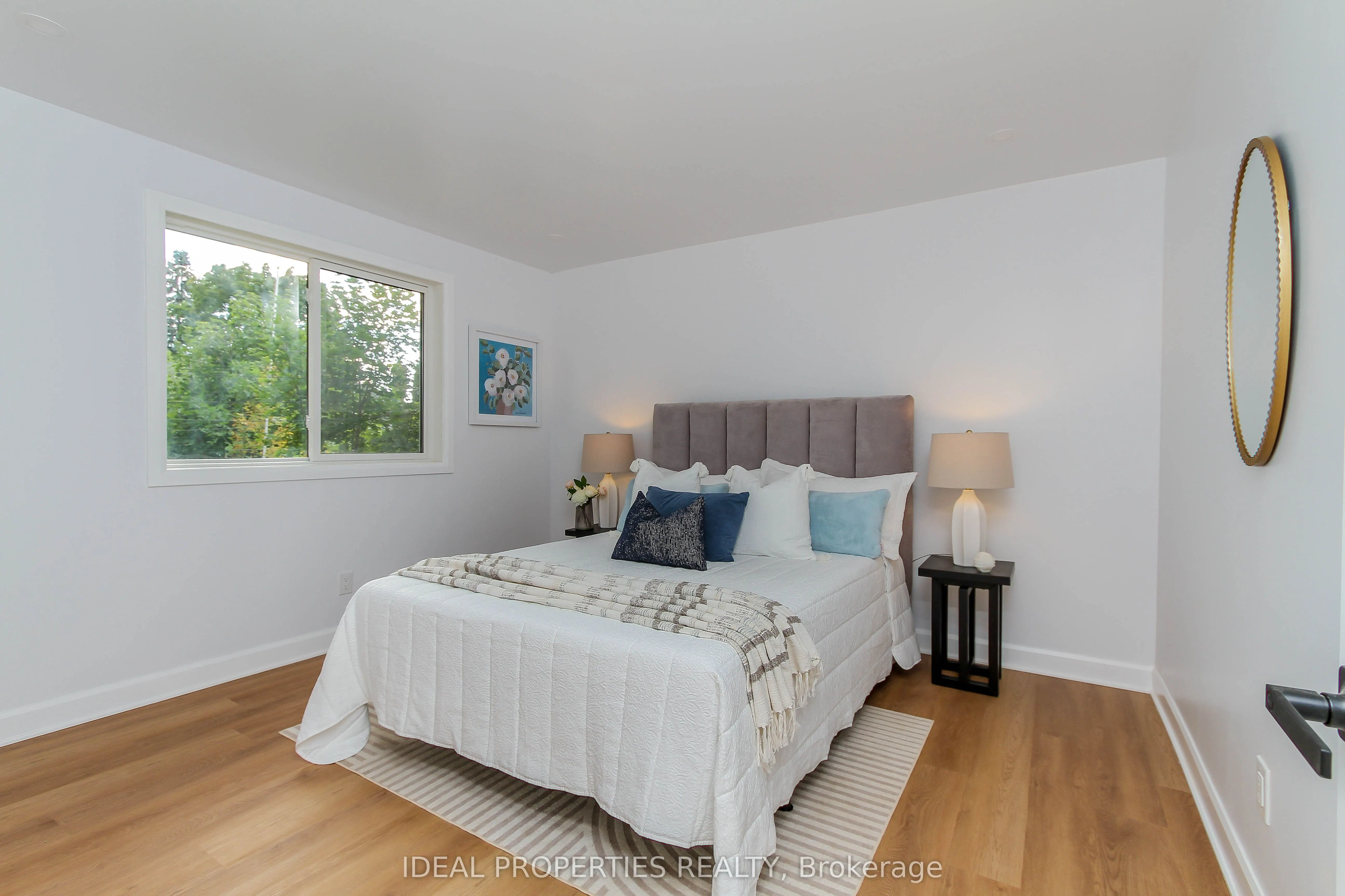 1796 Saunderson Drive