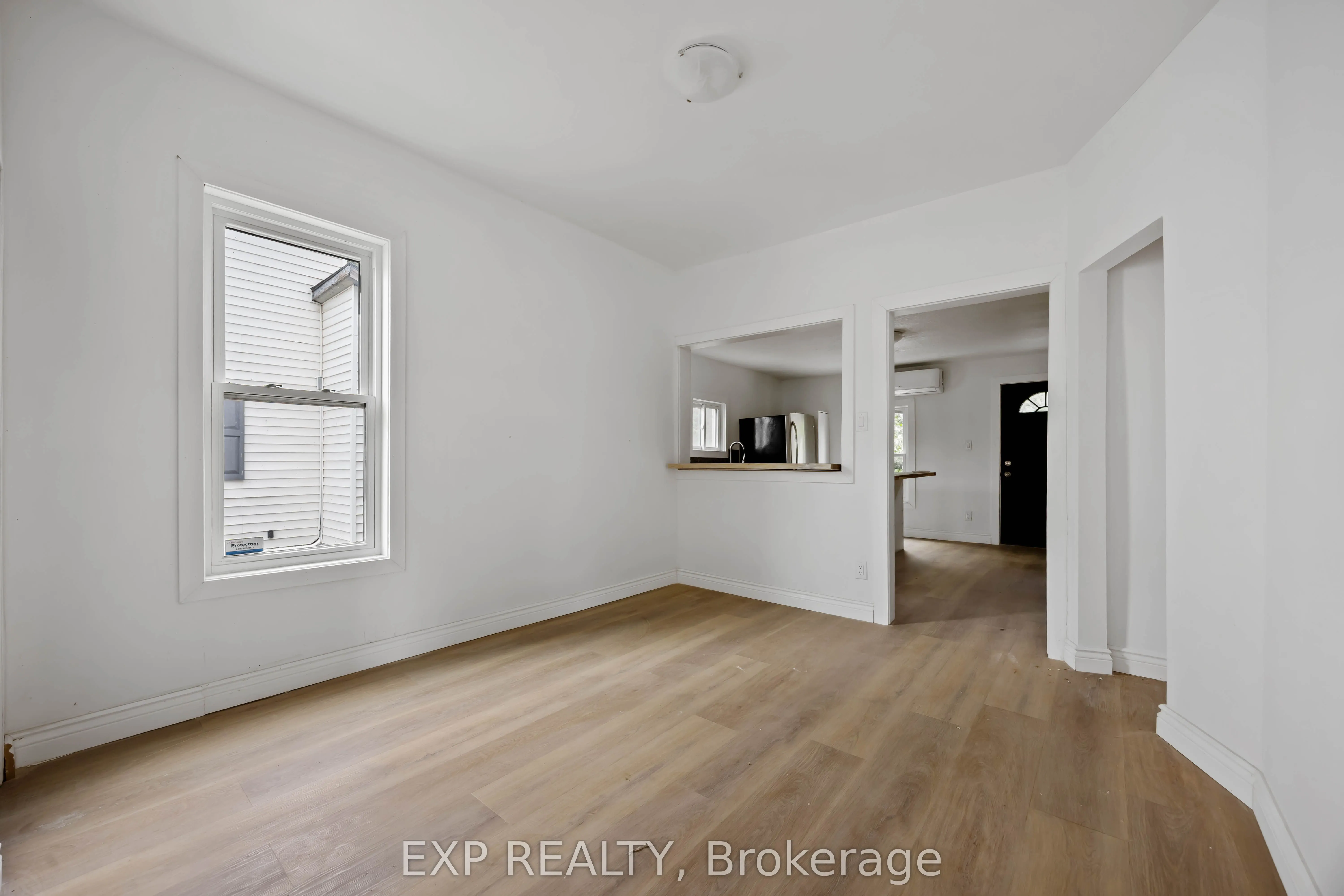173 Brock Street S
