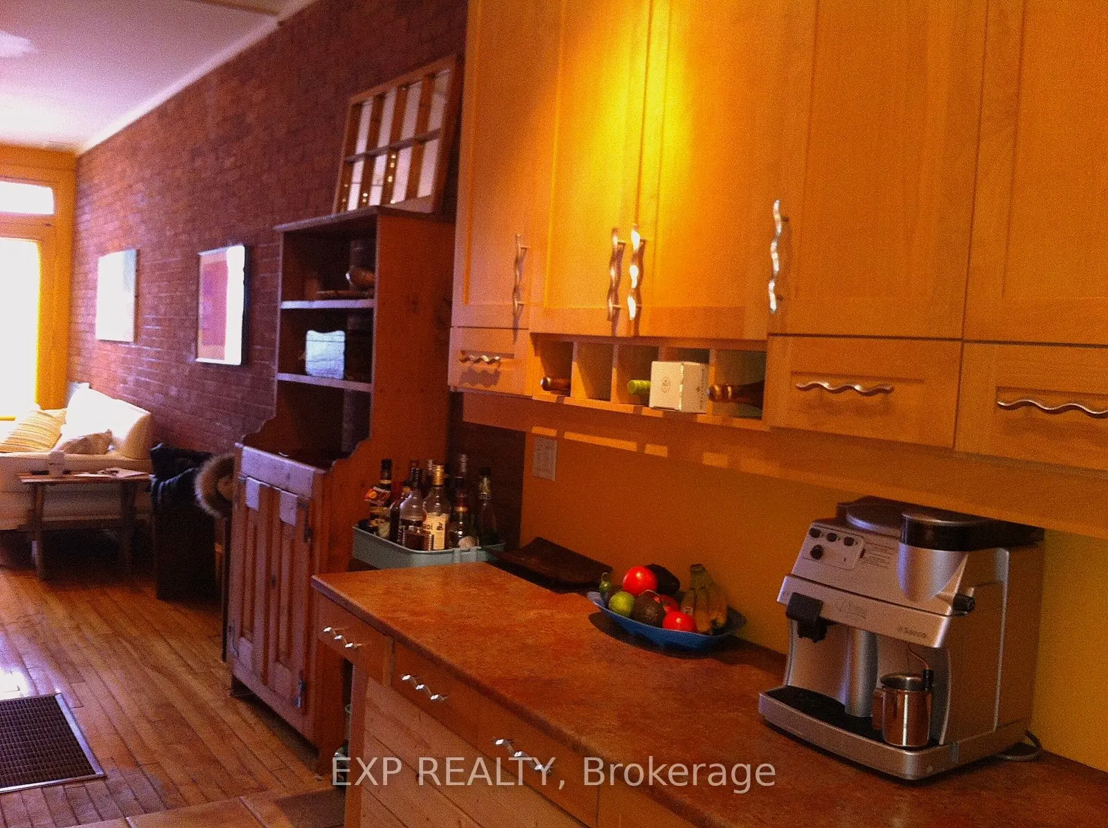 234 St Patrick Street W