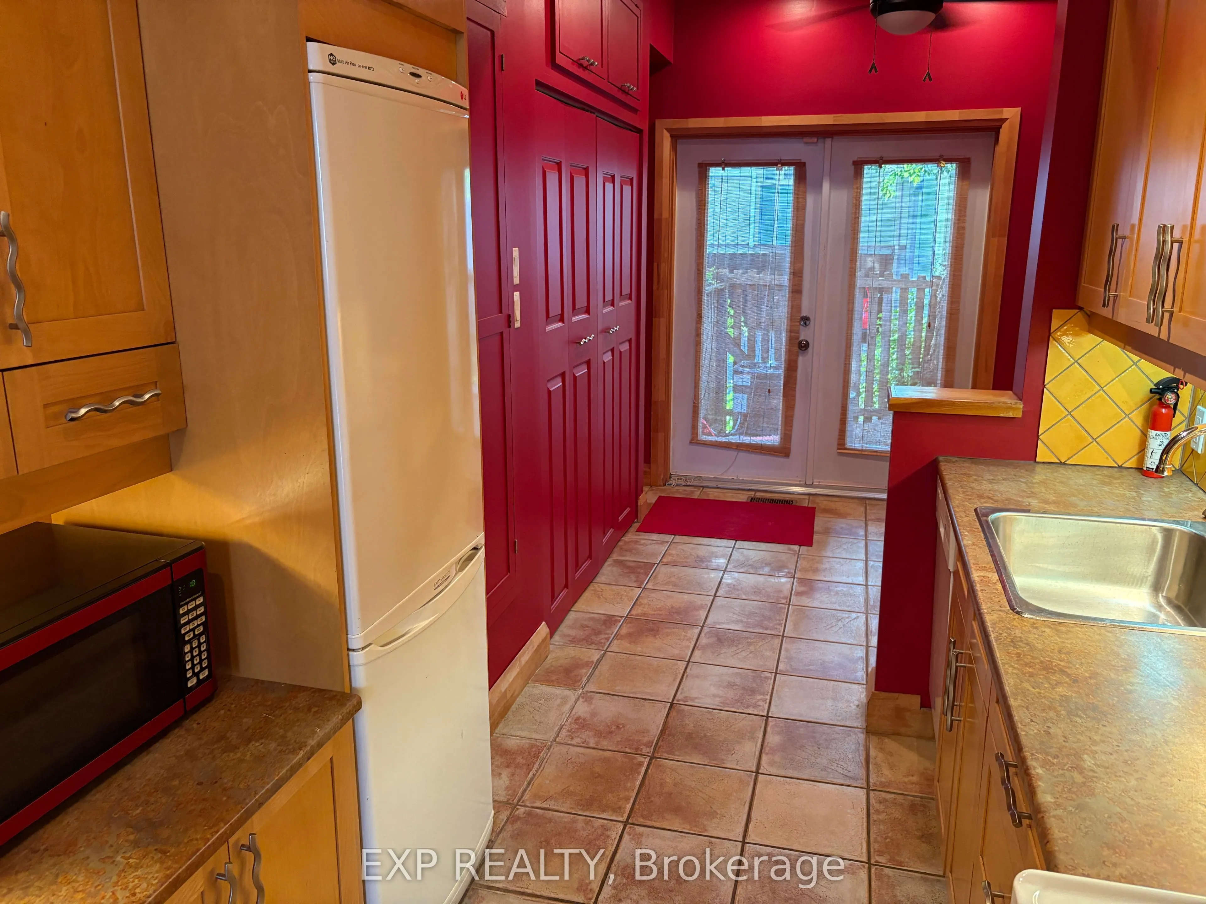 234 St Patrick Street W