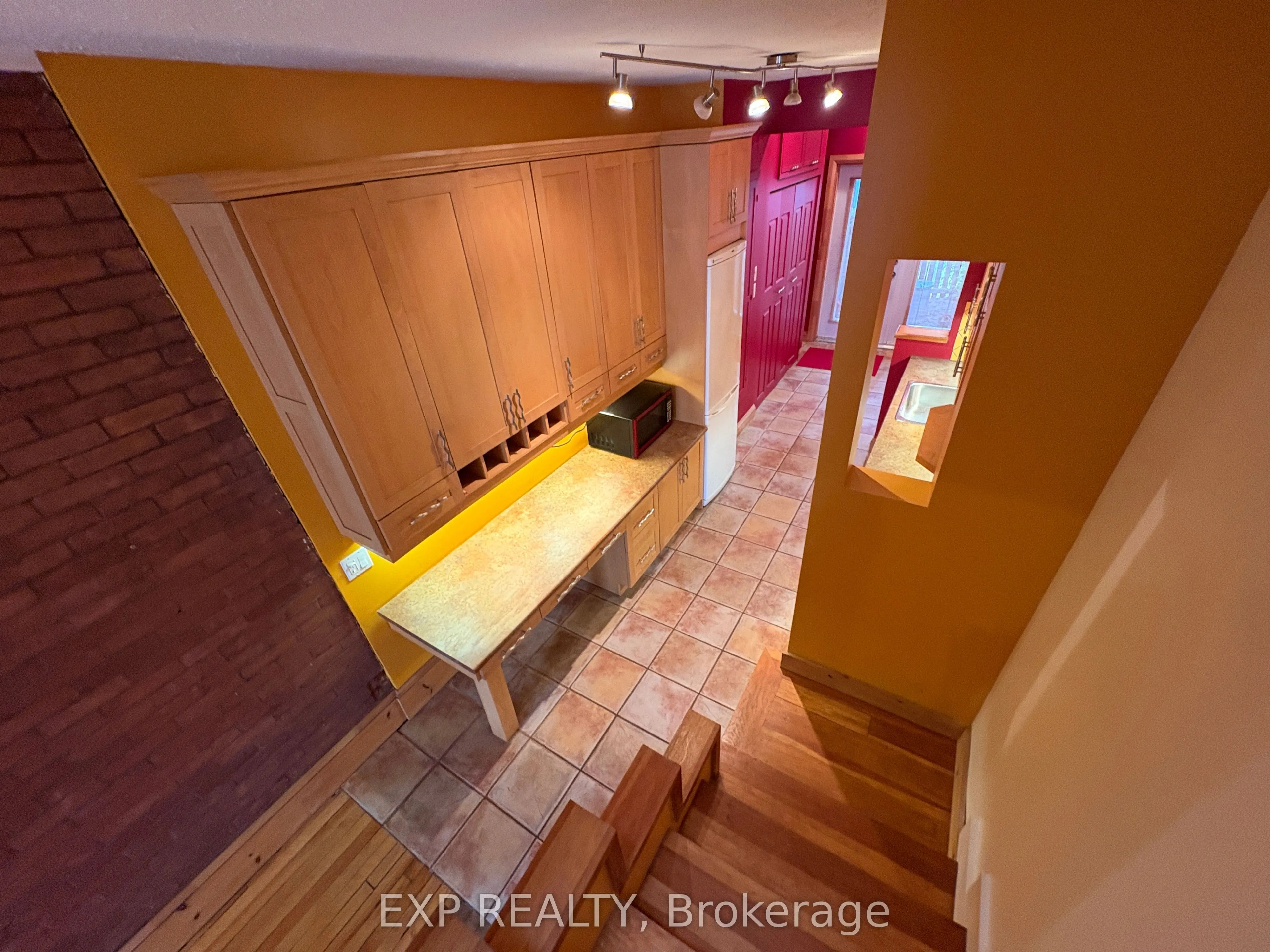 234 St Patrick Street W