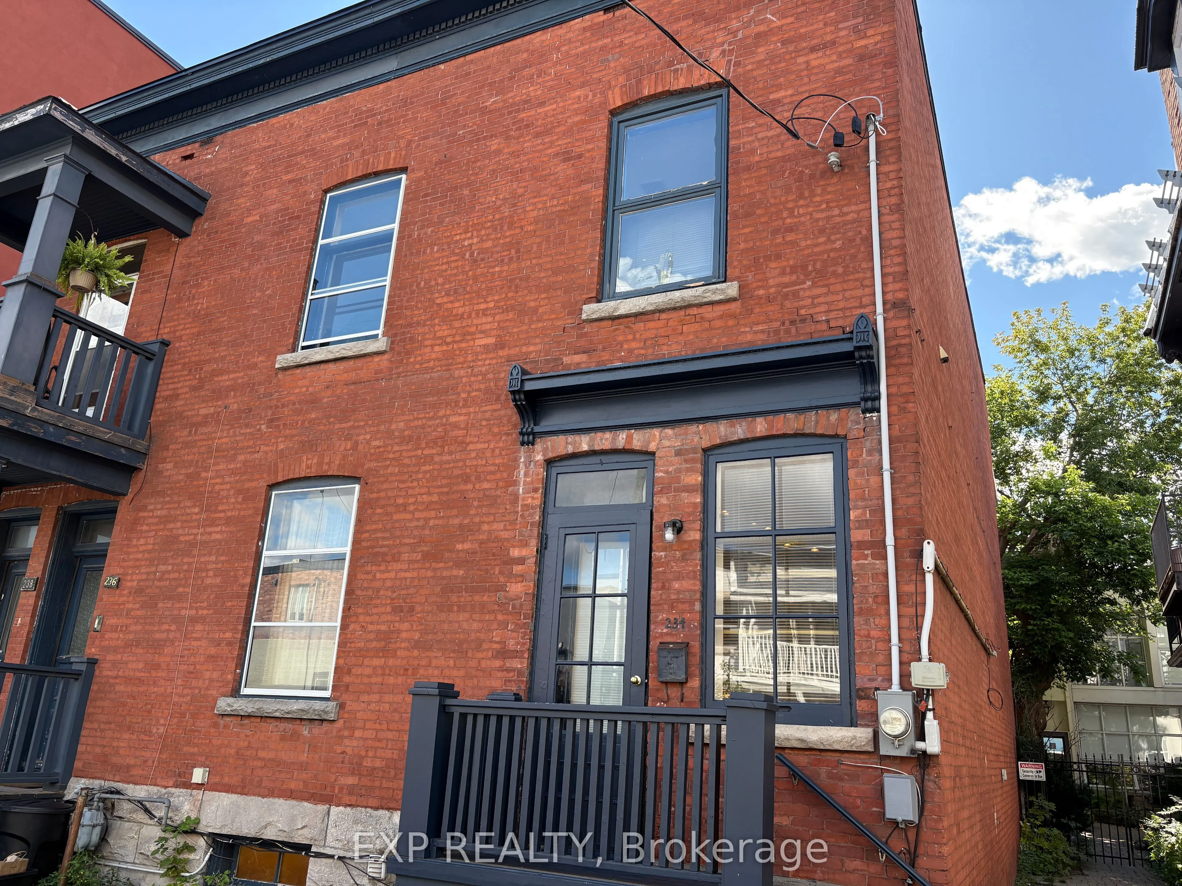 234 St Patrick Street W