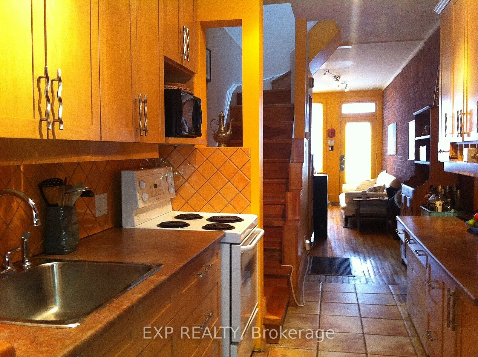234 St Patrick Street W