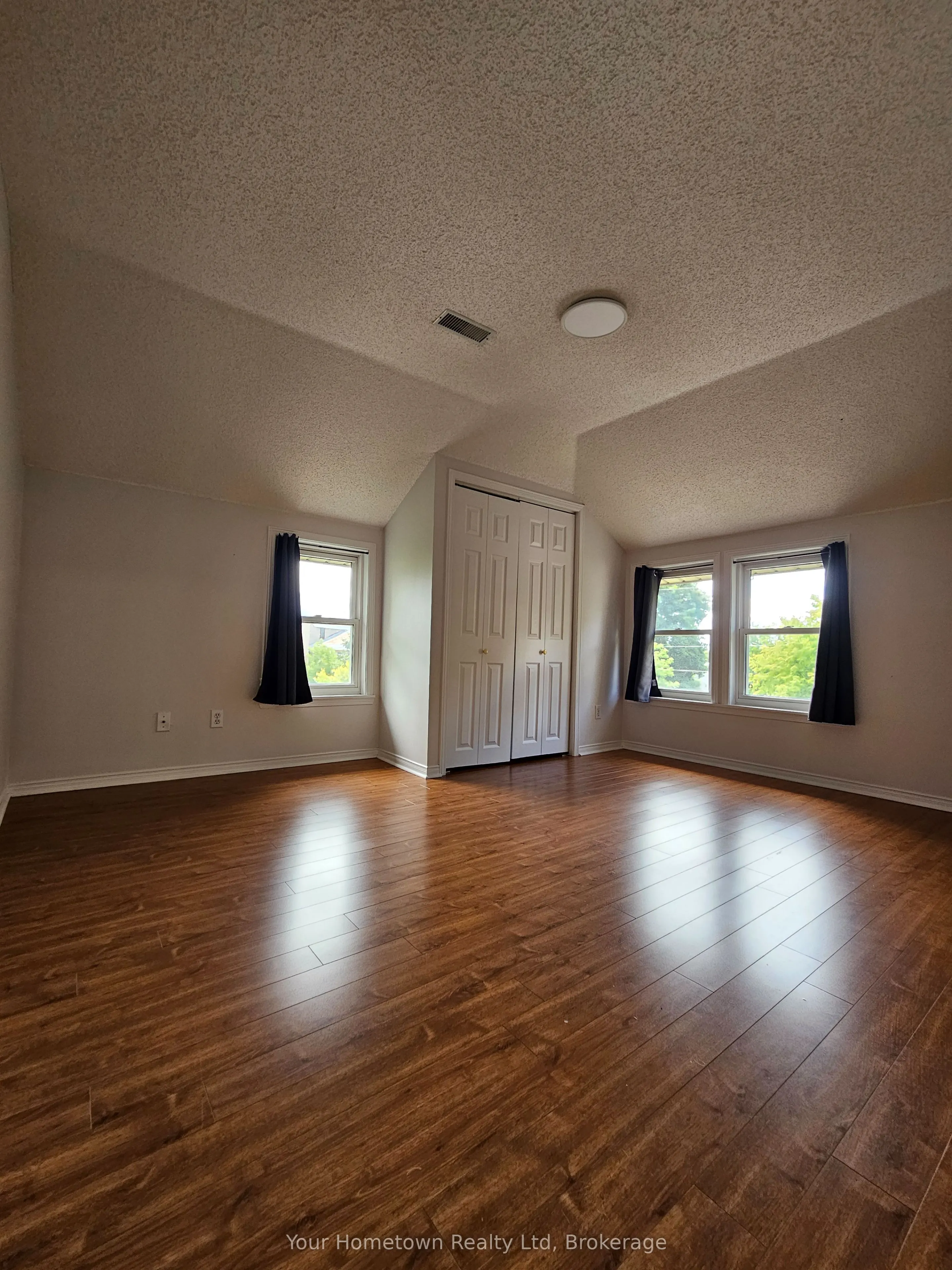 238 St Patrick Street W