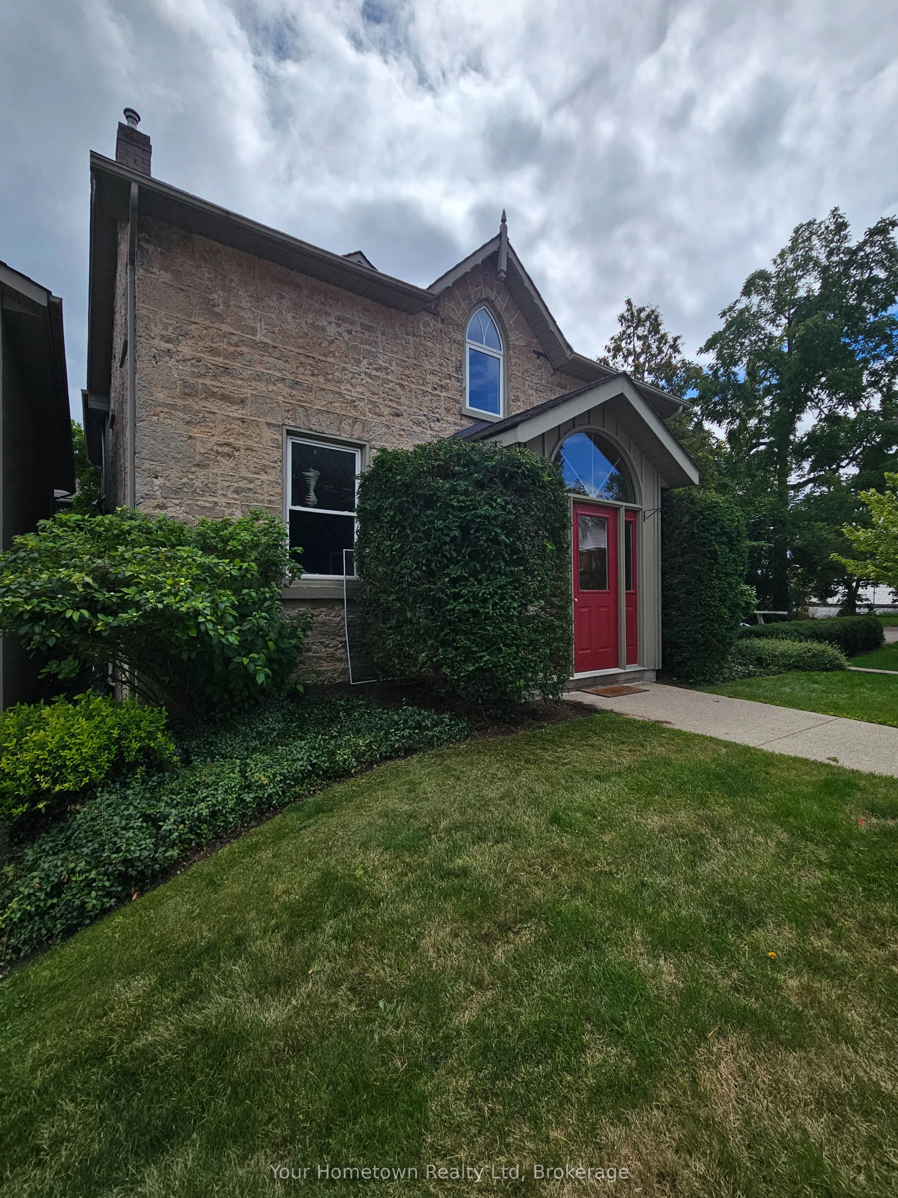 238 St Patrick Street W