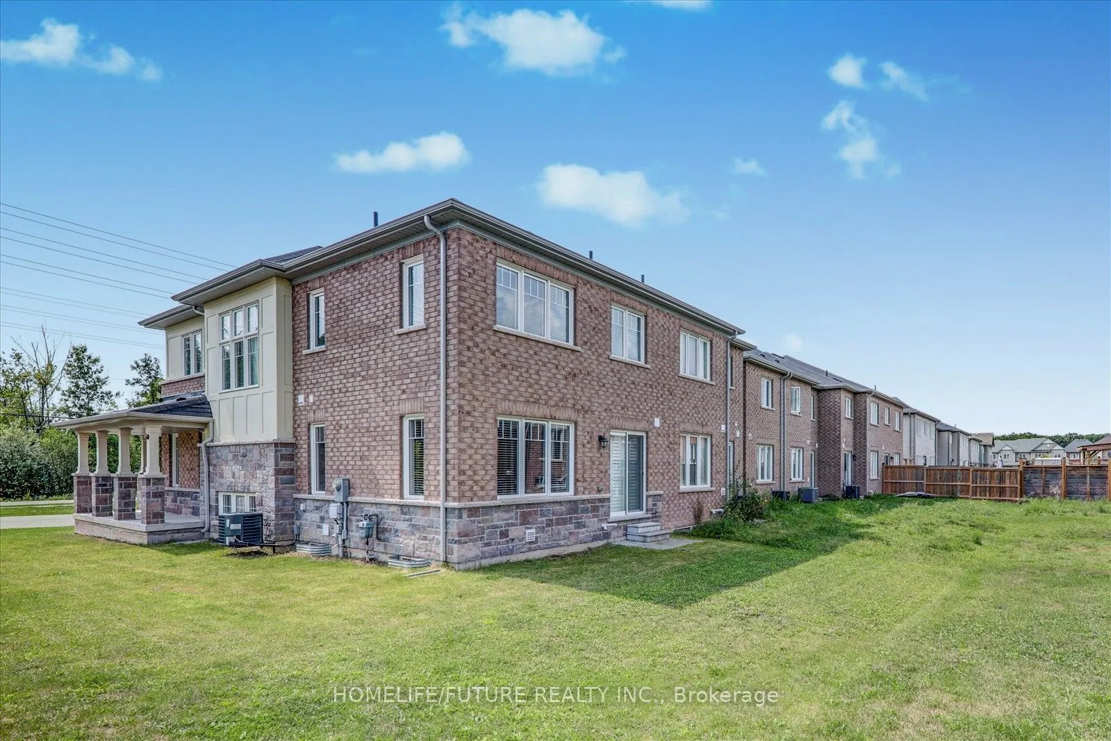 7741 White Pine Crescent