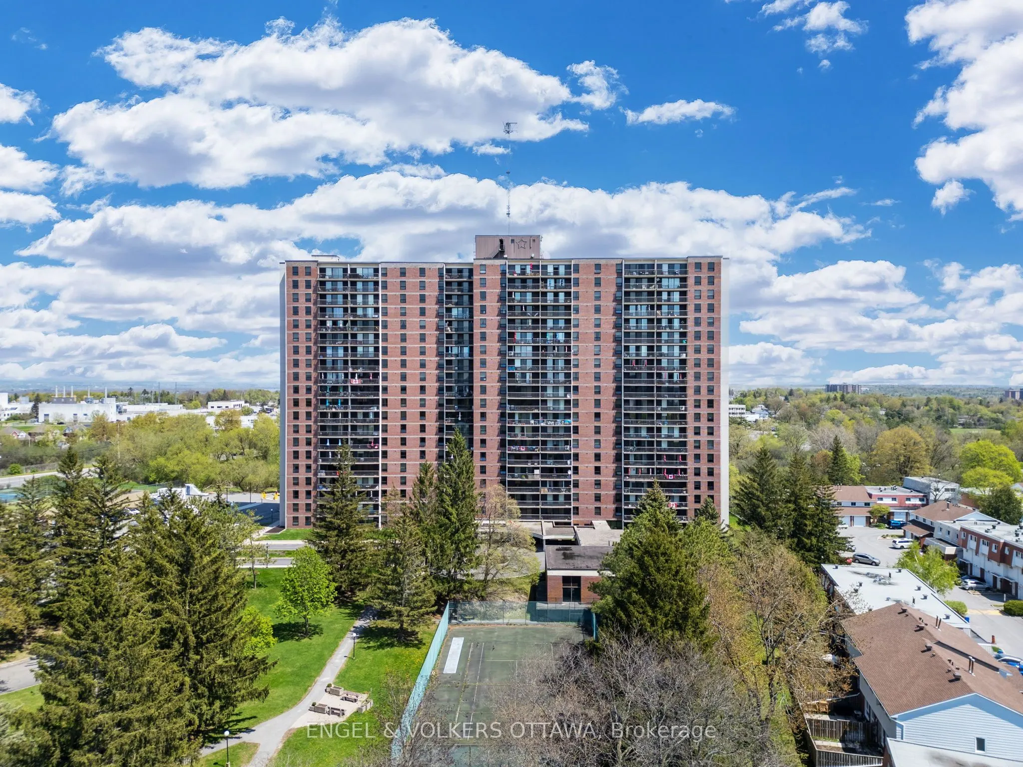 665 Bathgate Drive, #1404