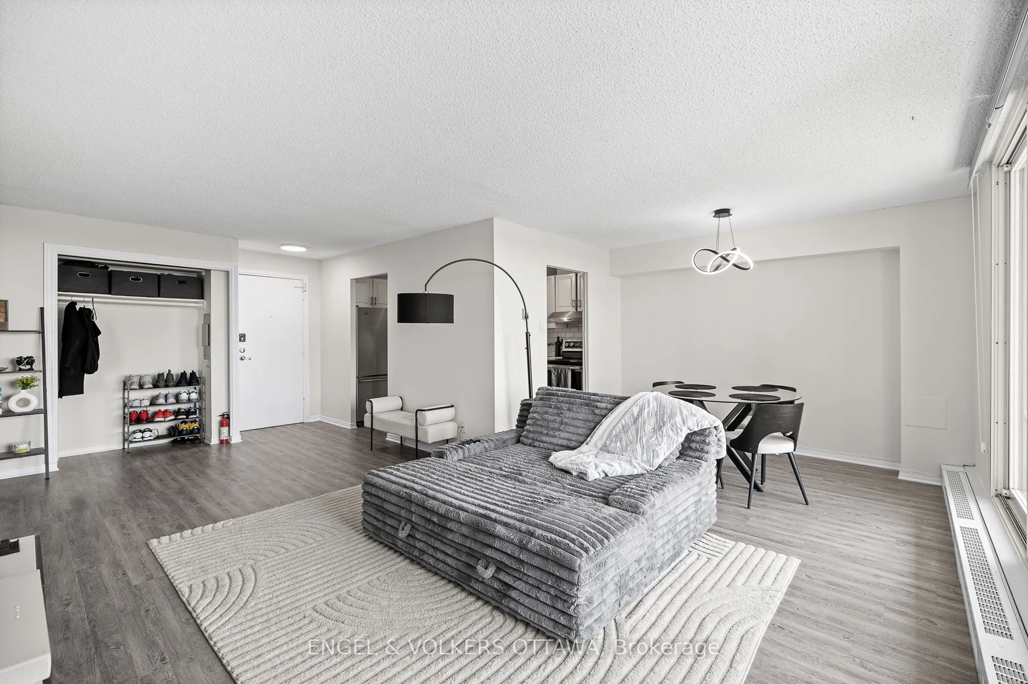 665 Bathgate Drive, #1404