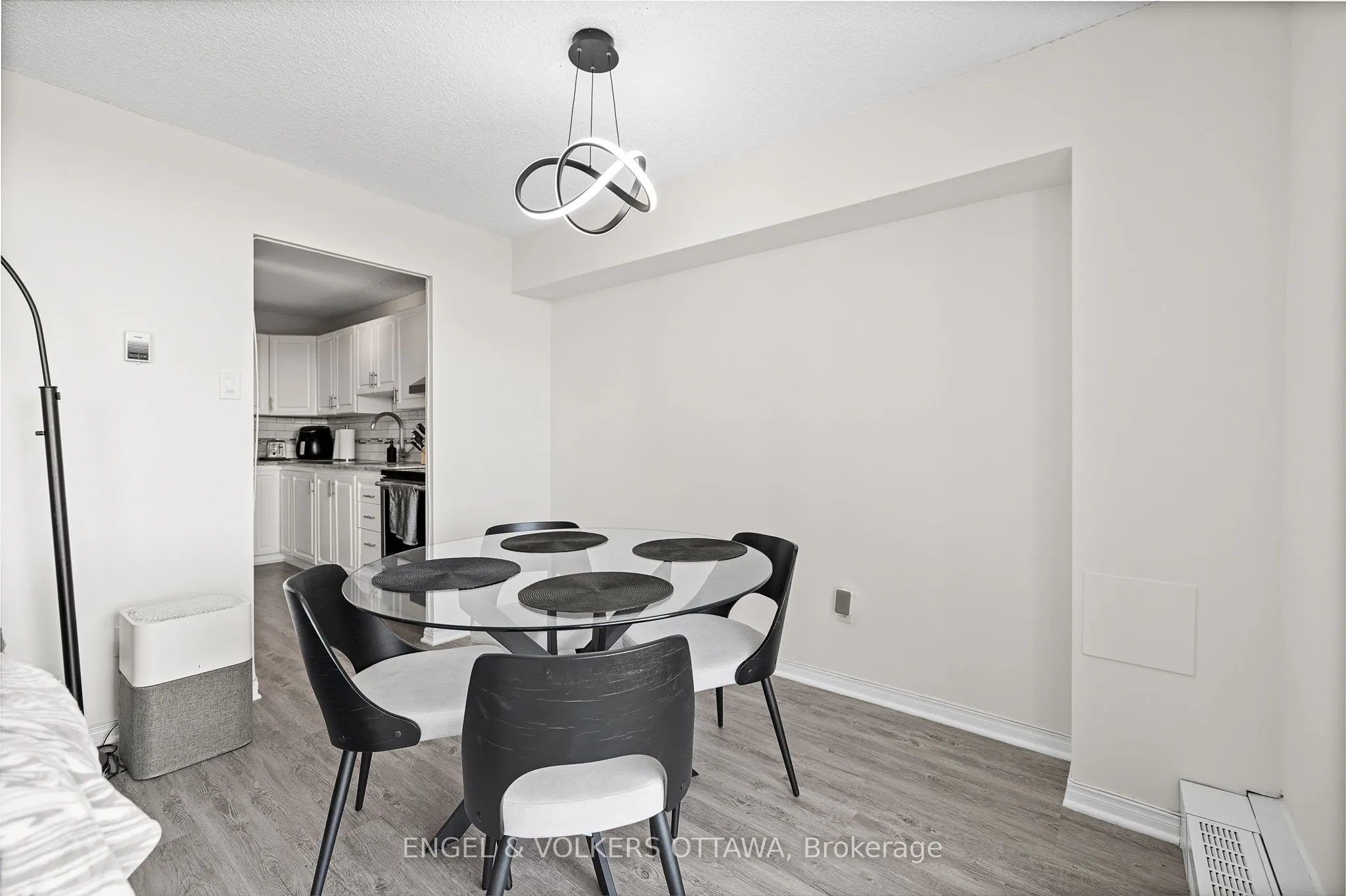 665 Bathgate Drive, #1404