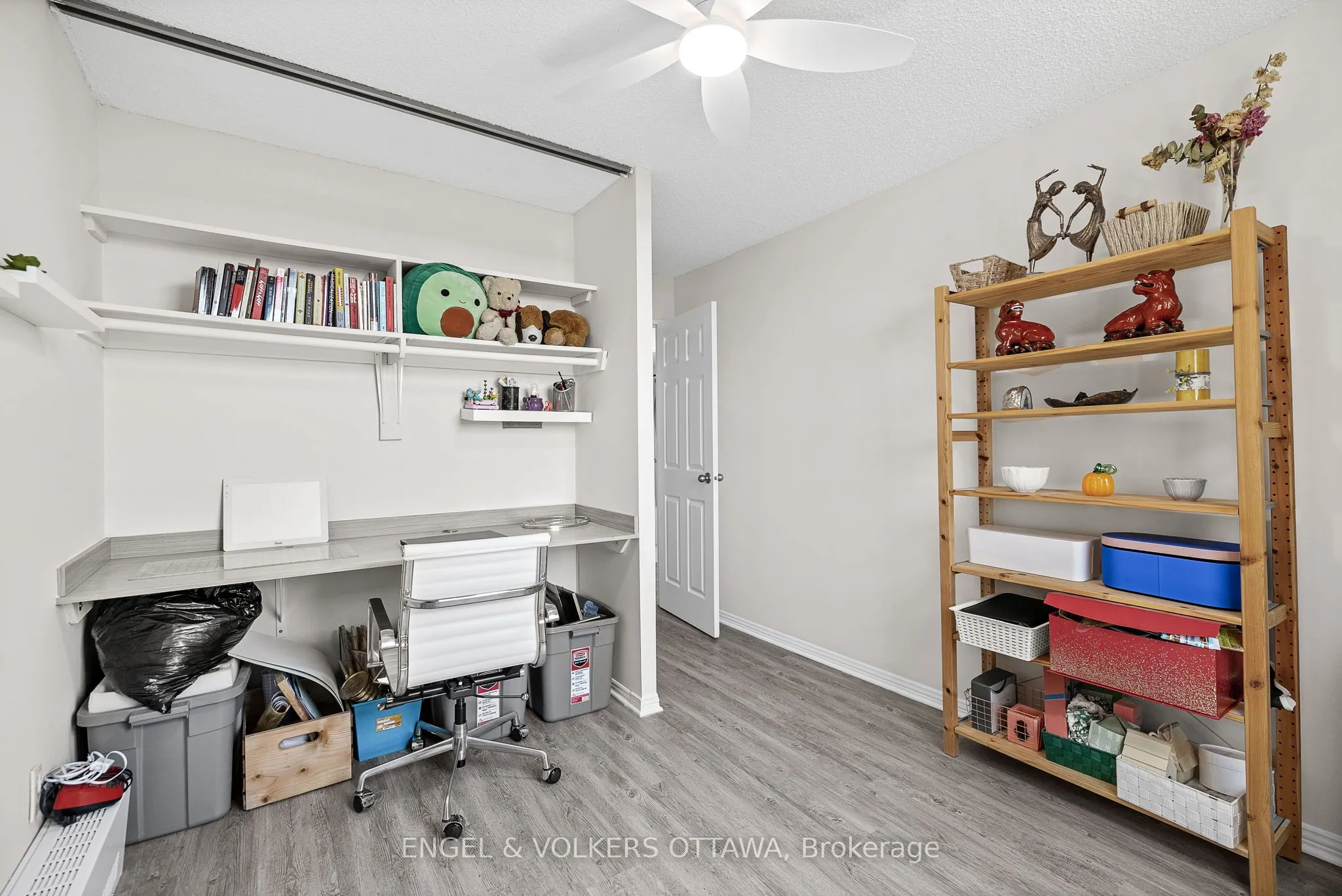 665 Bathgate Drive, #1404