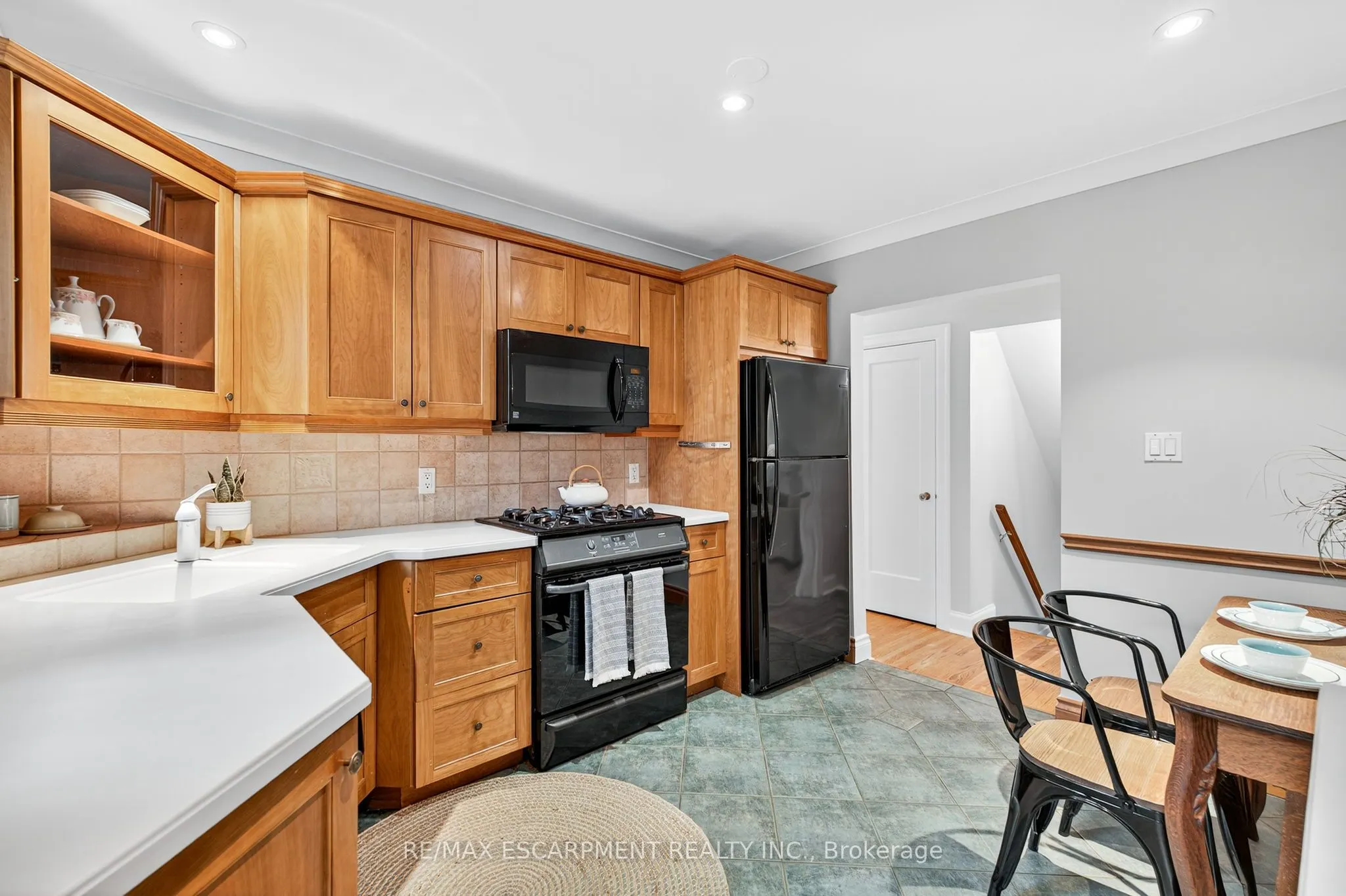 16 Parkview Row