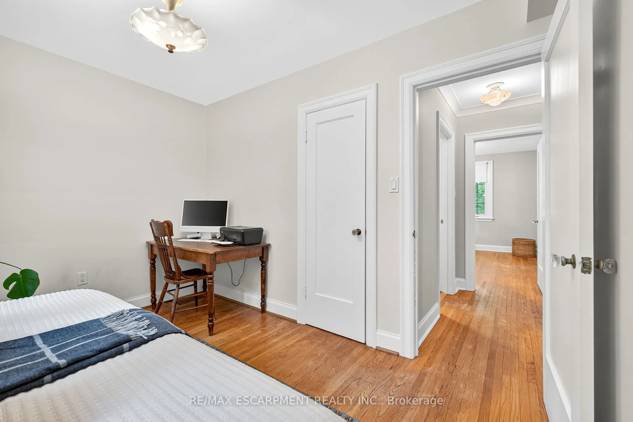 16 Parkview Row
