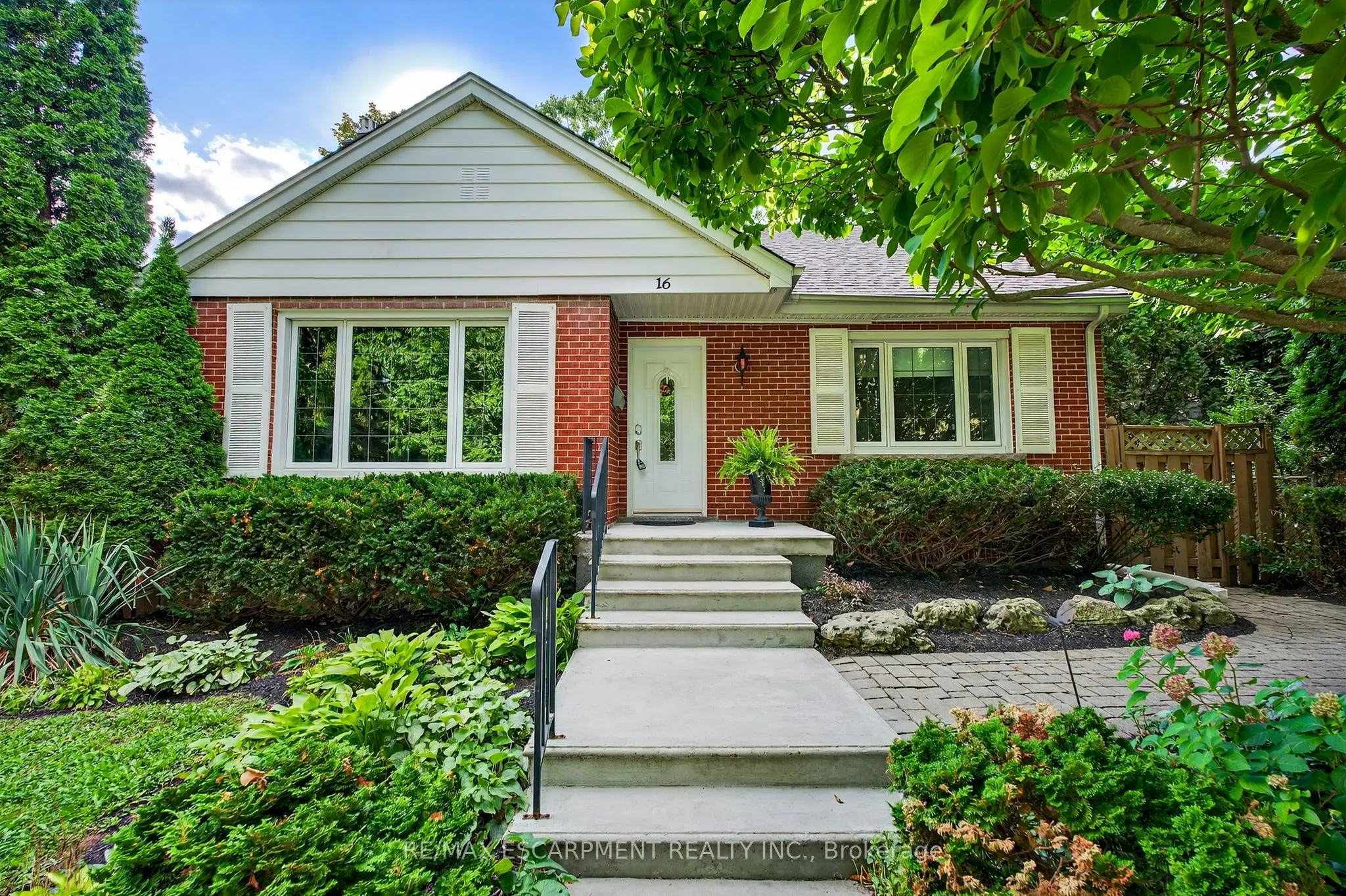 16 Parkview Row