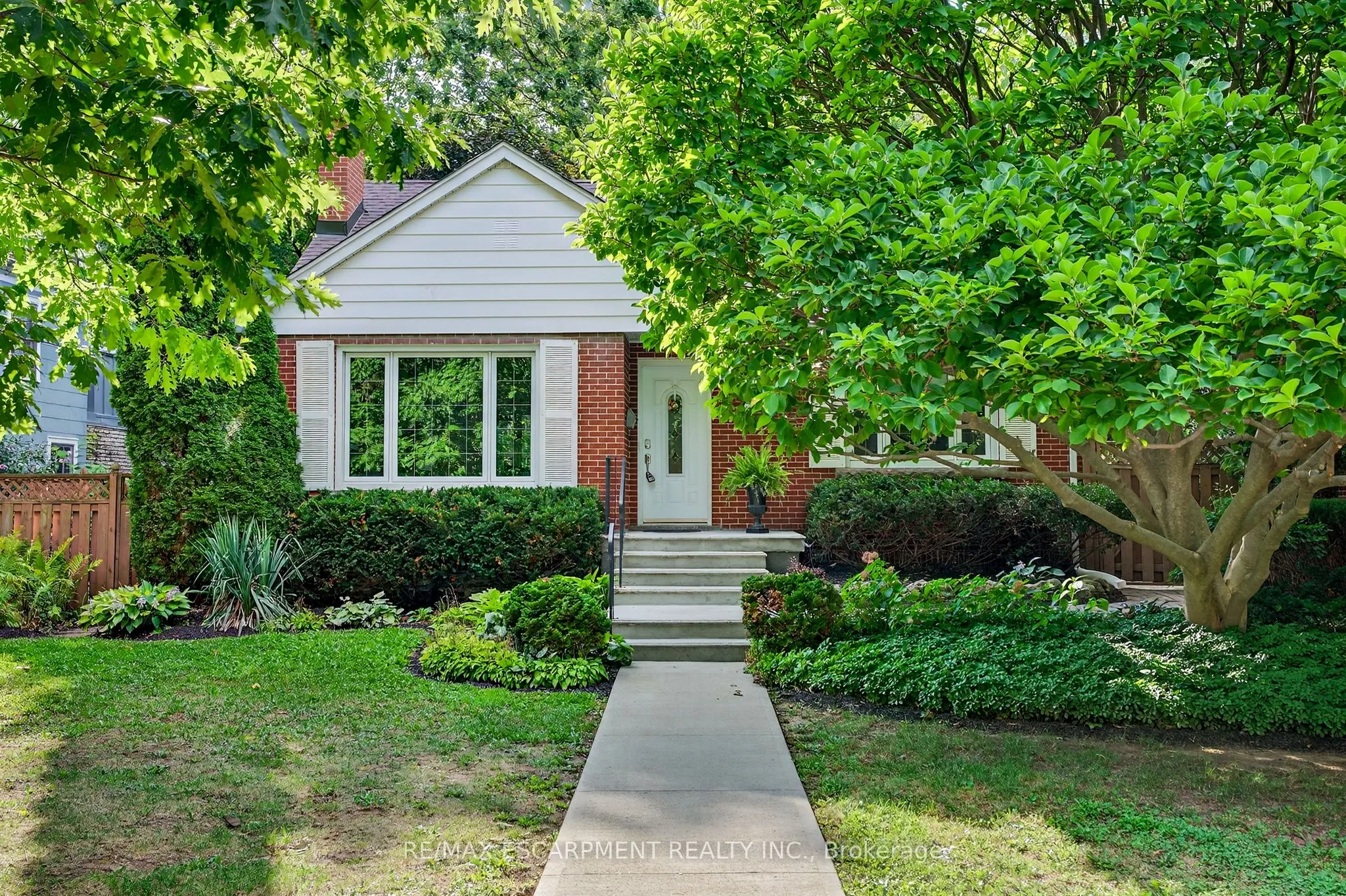 16 Parkview Row