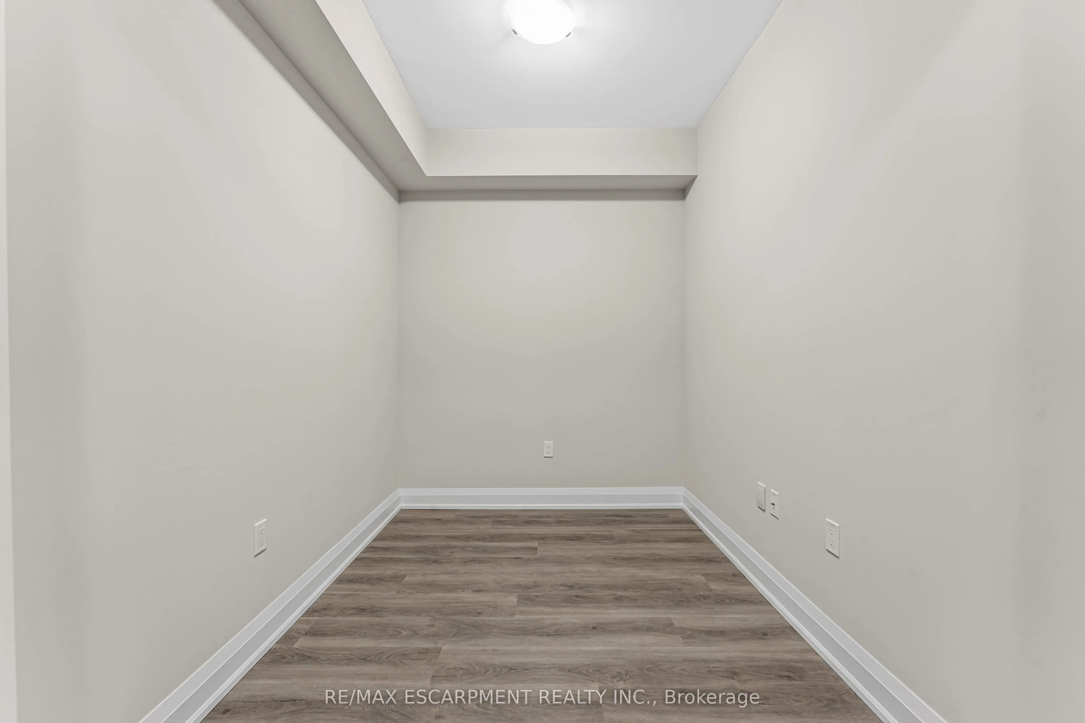 118 SUMMERSIDES Boulevard, #114