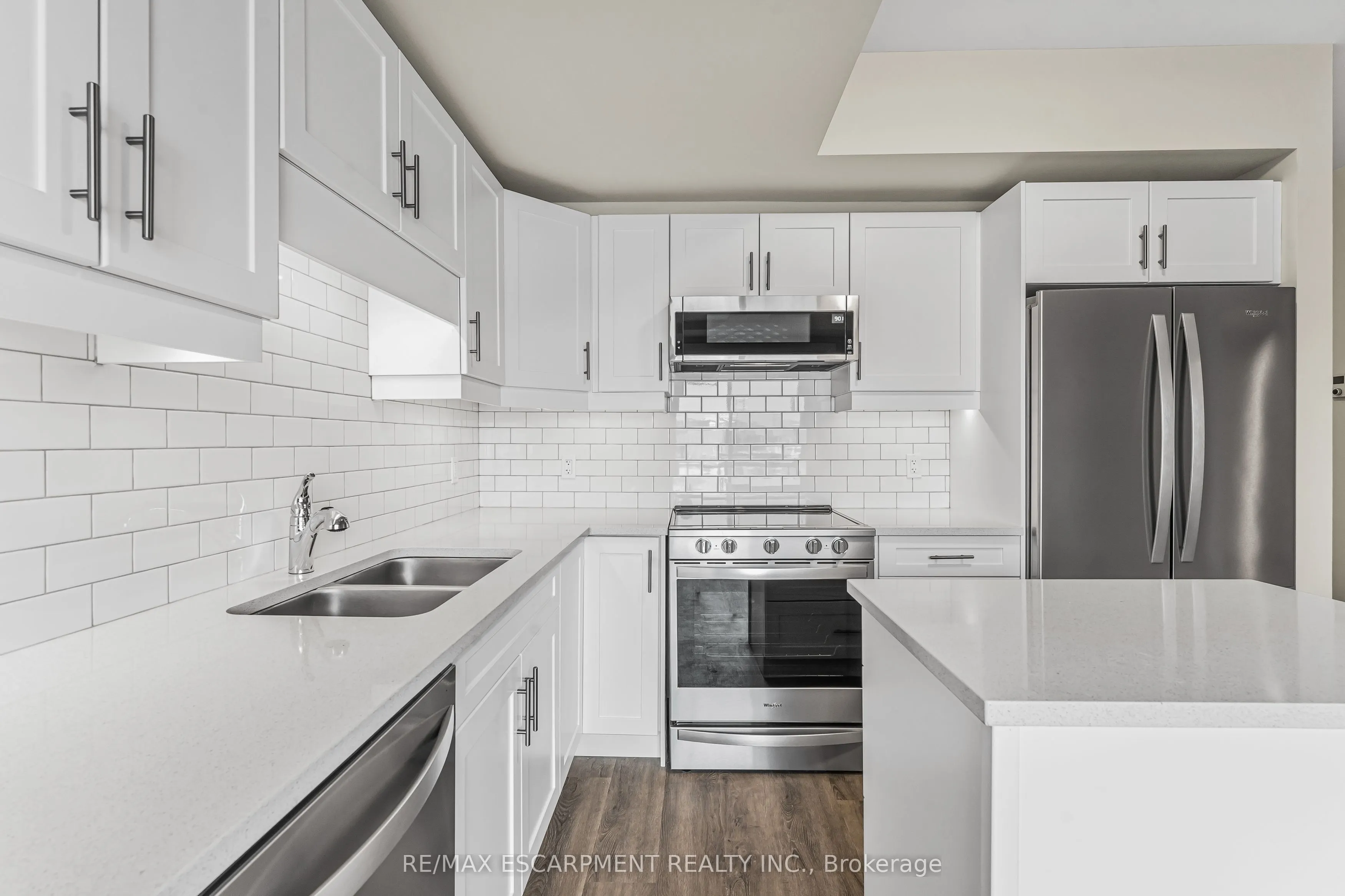 118 SUMMERSIDES Boulevard, #114