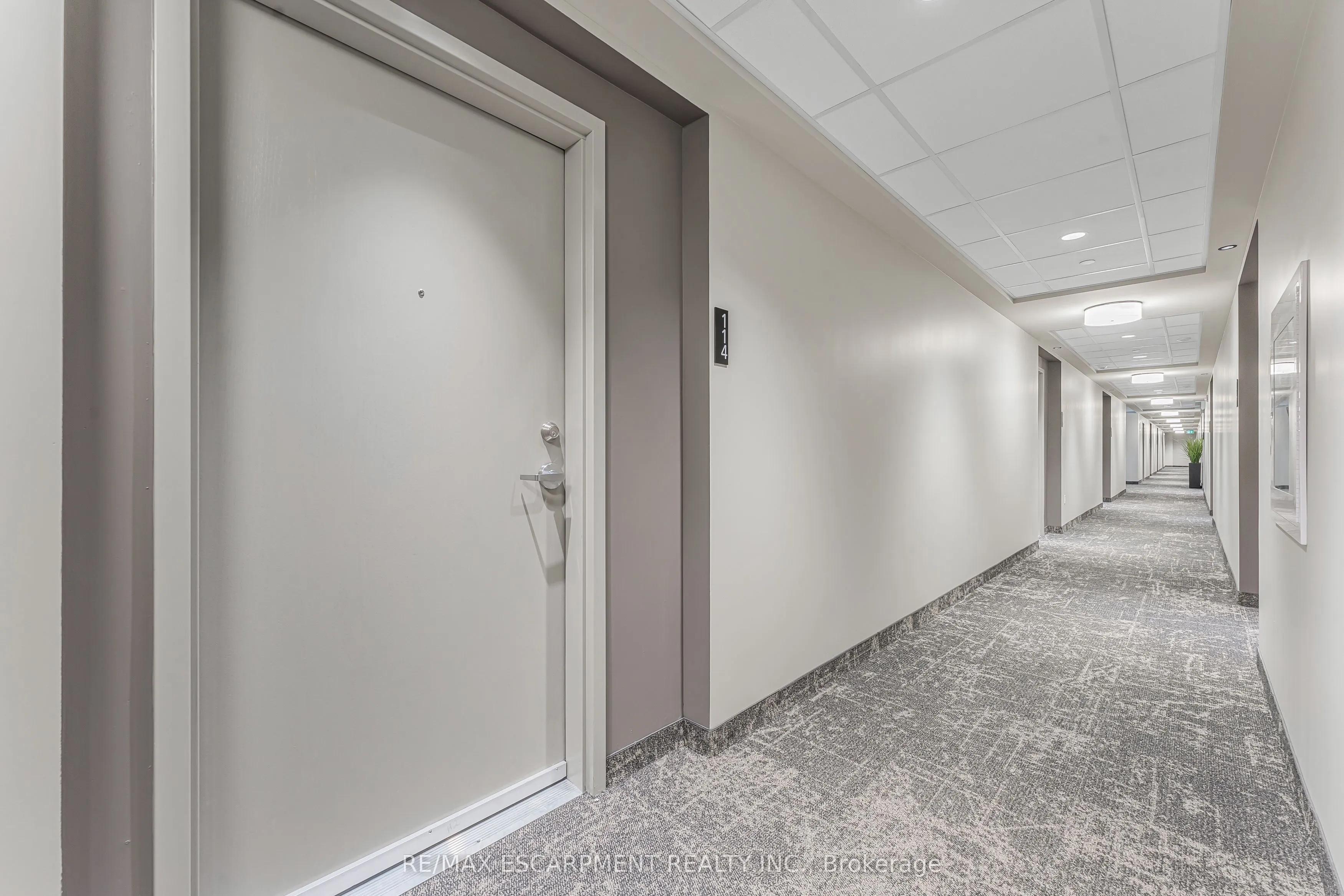 118 SUMMERSIDES Boulevard, #114