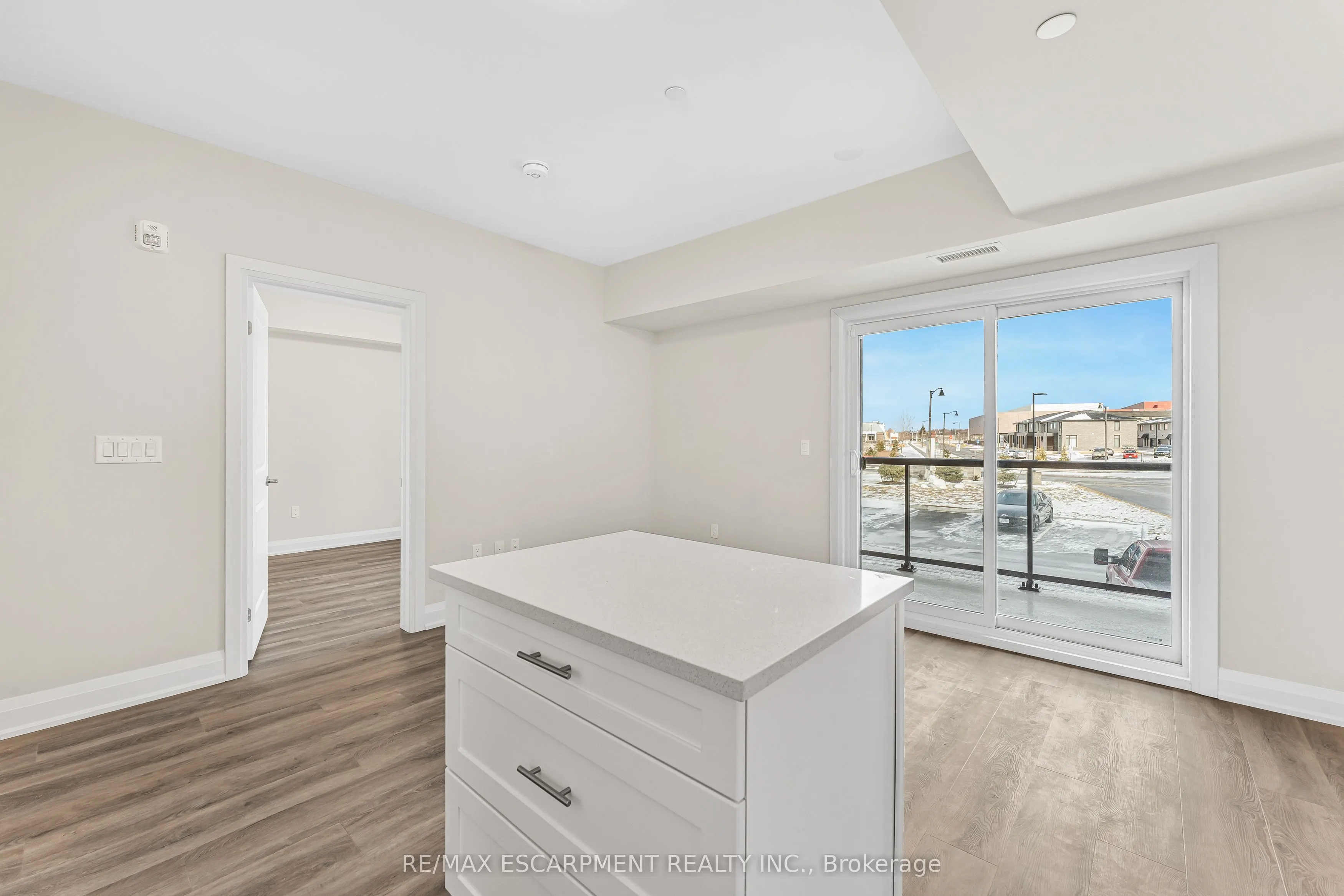 118 SUMMERSIDES Boulevard, #114
