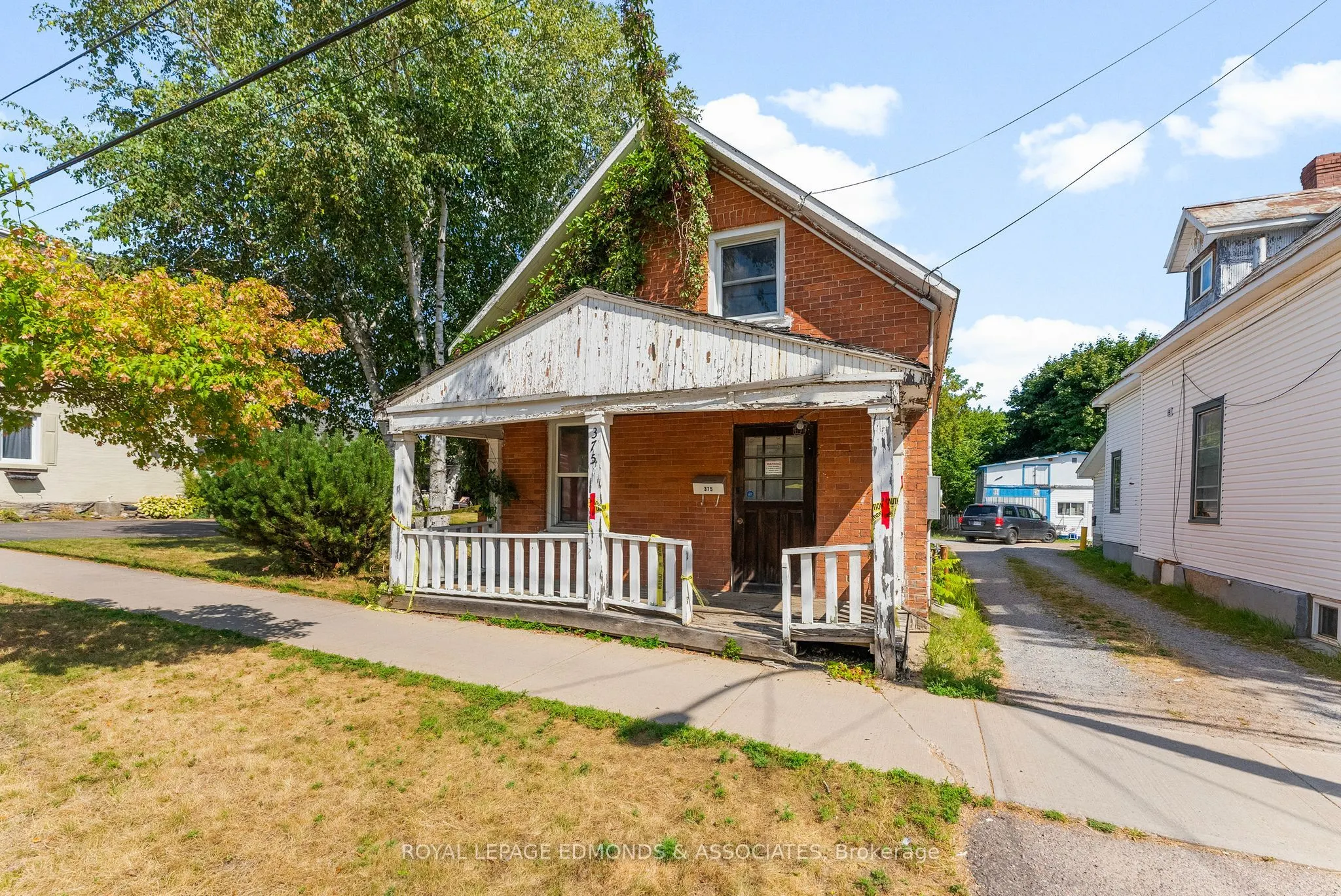 375 CHRISTIE Street