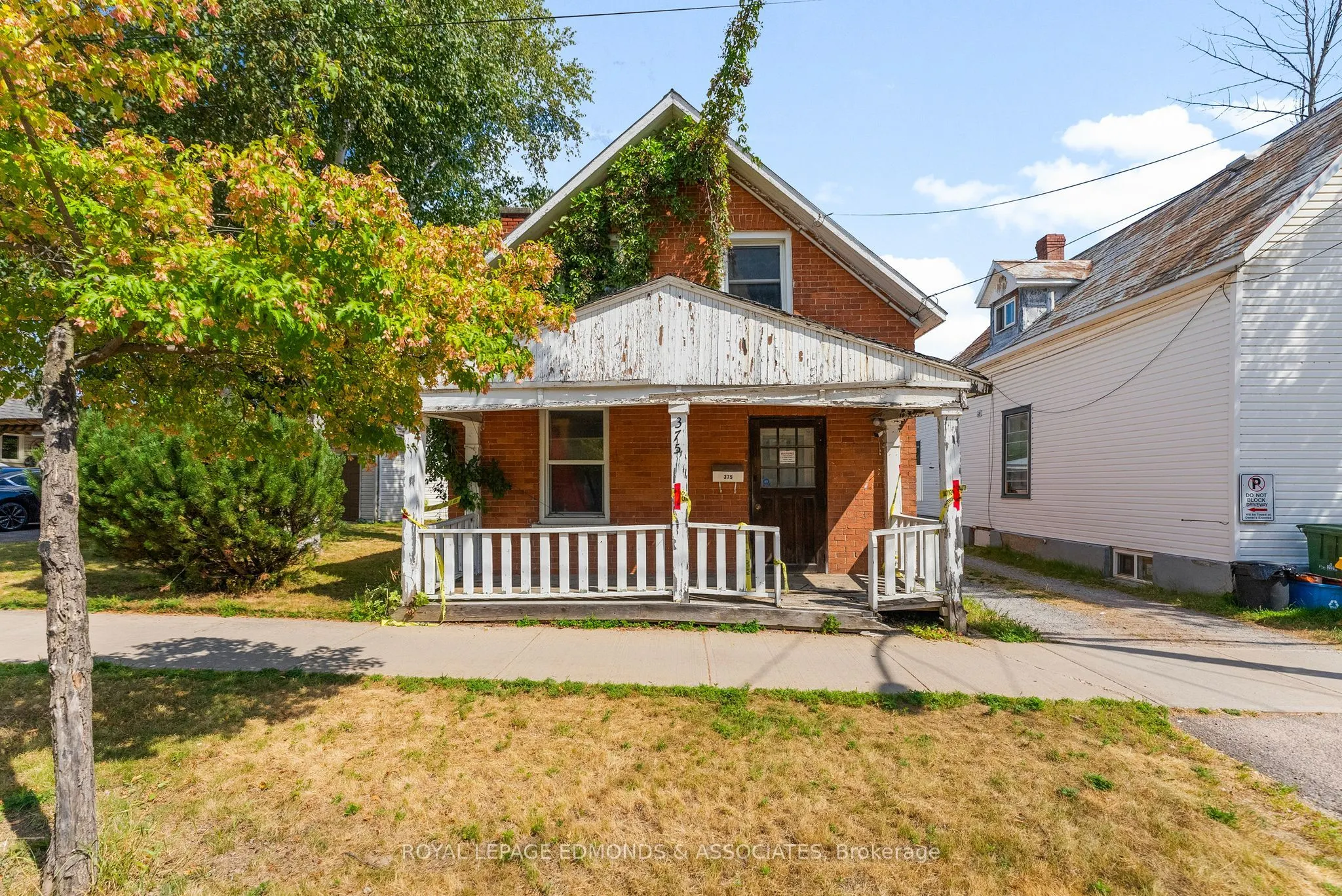 375 CHRISTIE Street