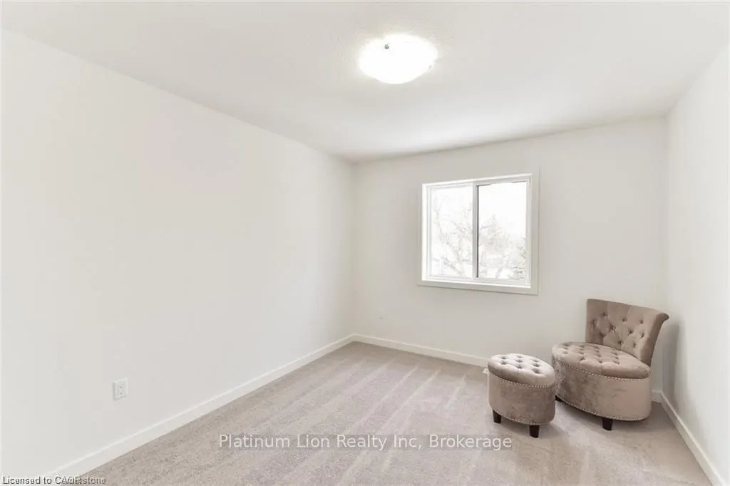 46 Franklin Street S