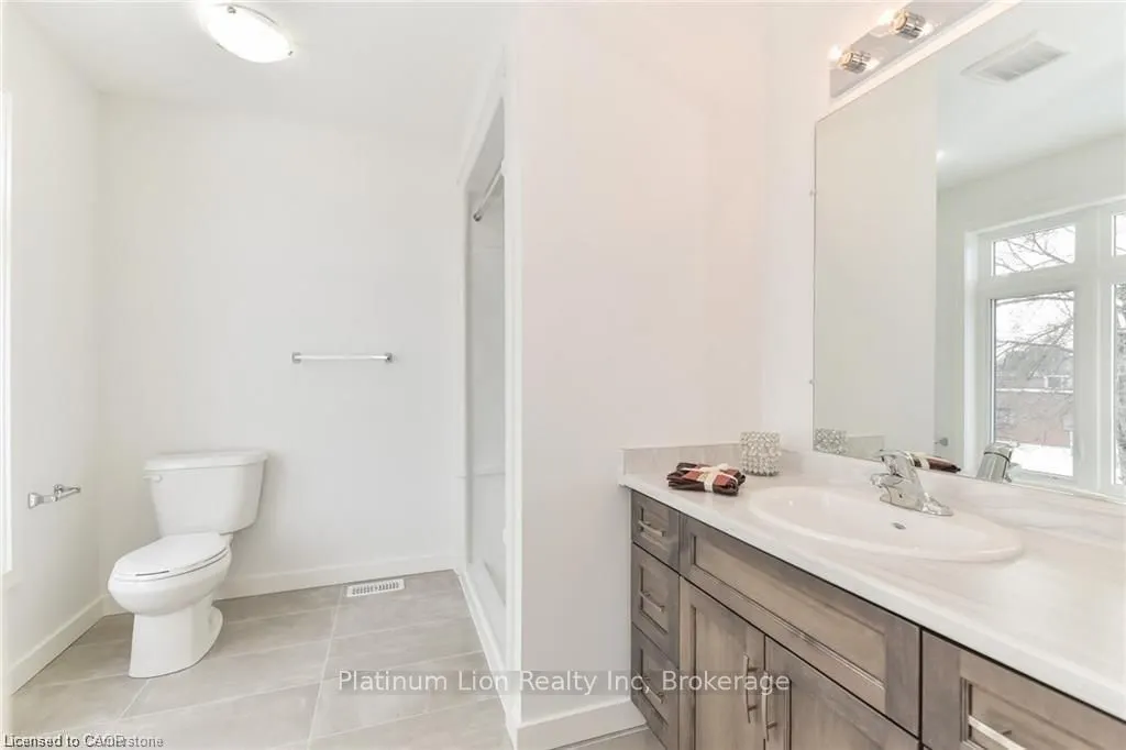 46 Franklin Street S