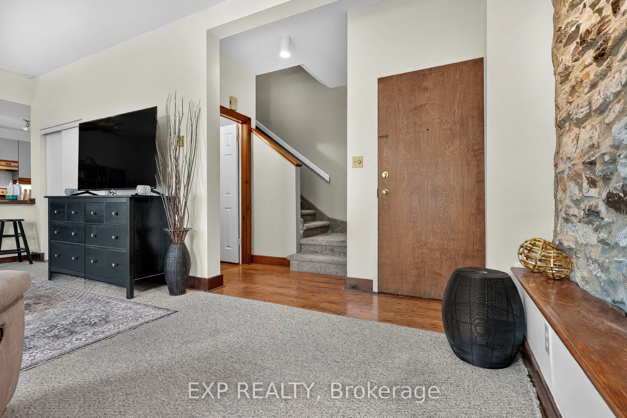 49 Mill Street, #6