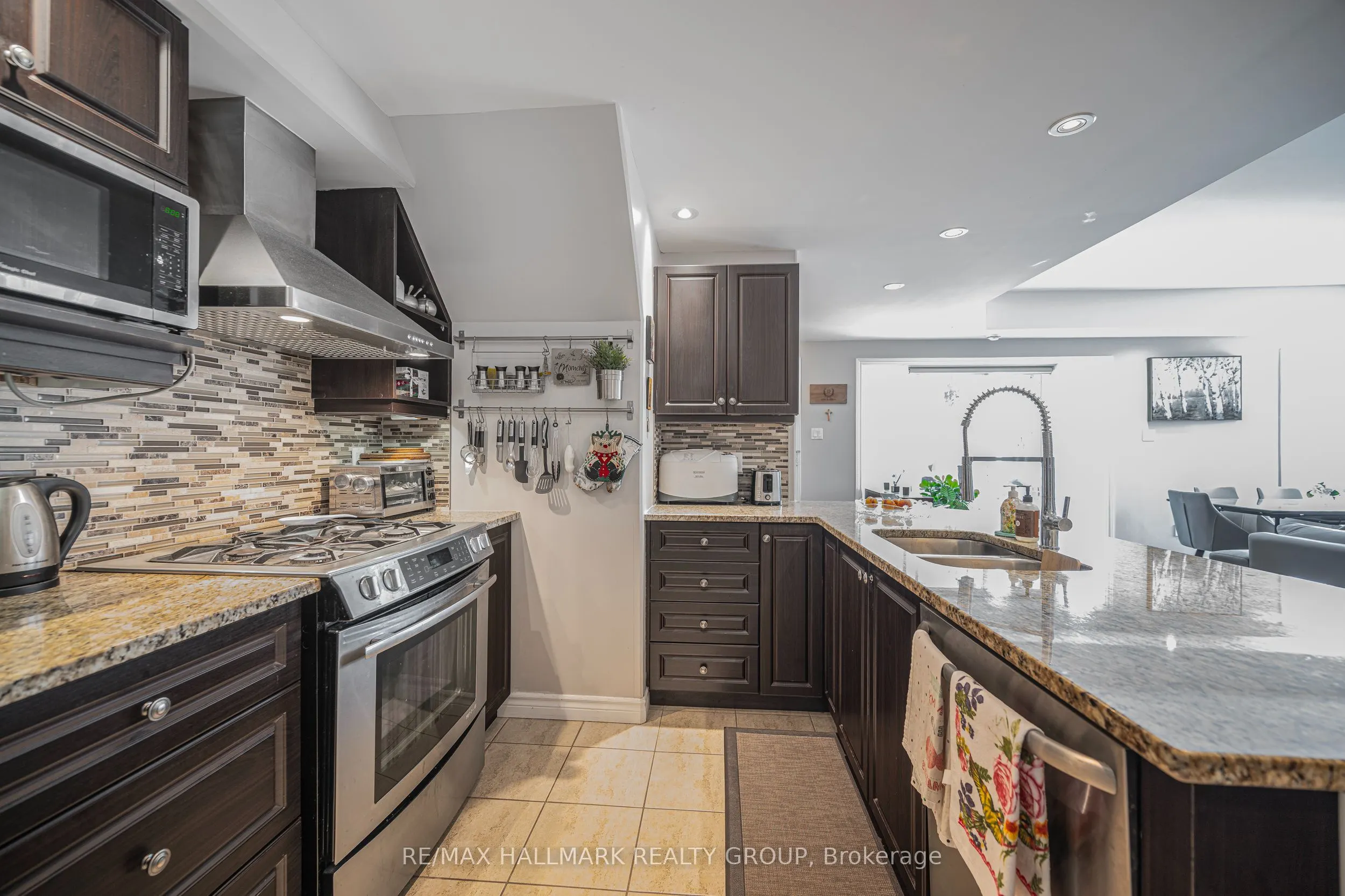 1238 Marenger Street, #14