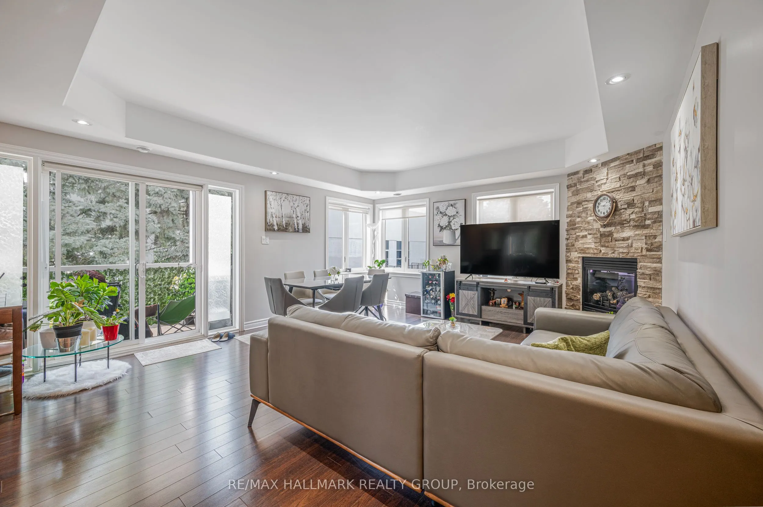 1238 Marenger Street, #14