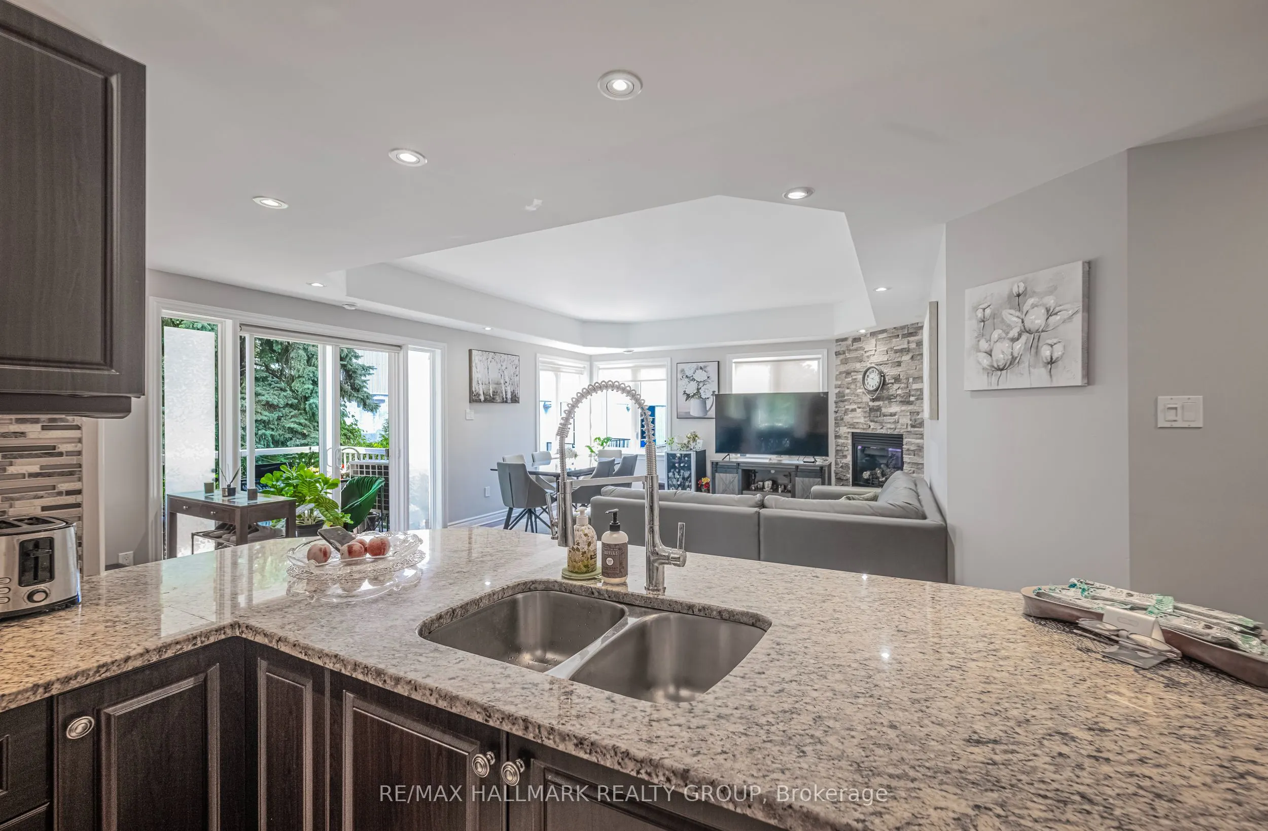 1238 Marenger Street, #14