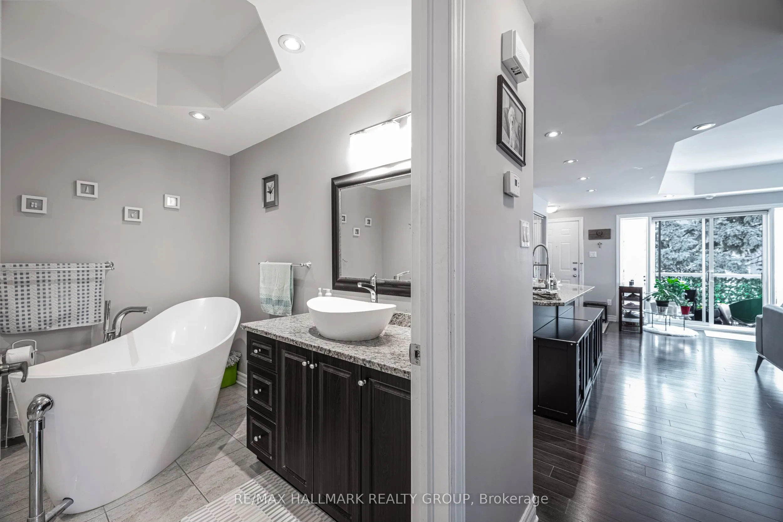 1238 Marenger Street, #14