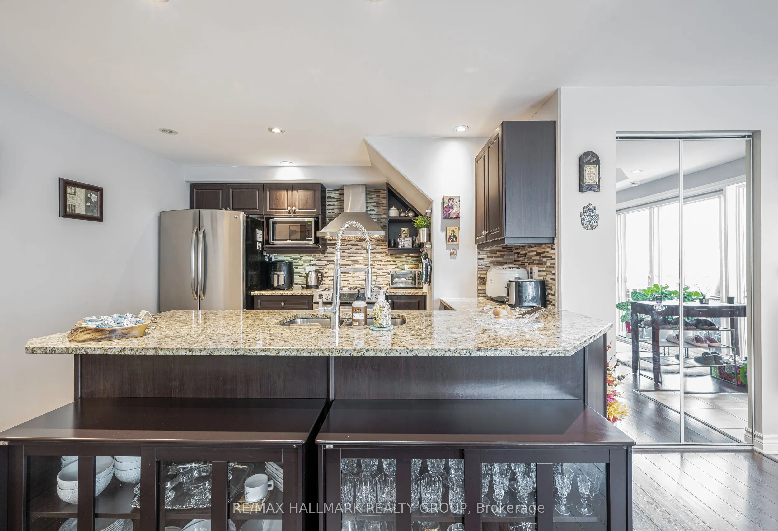 1238 Marenger Street, #14