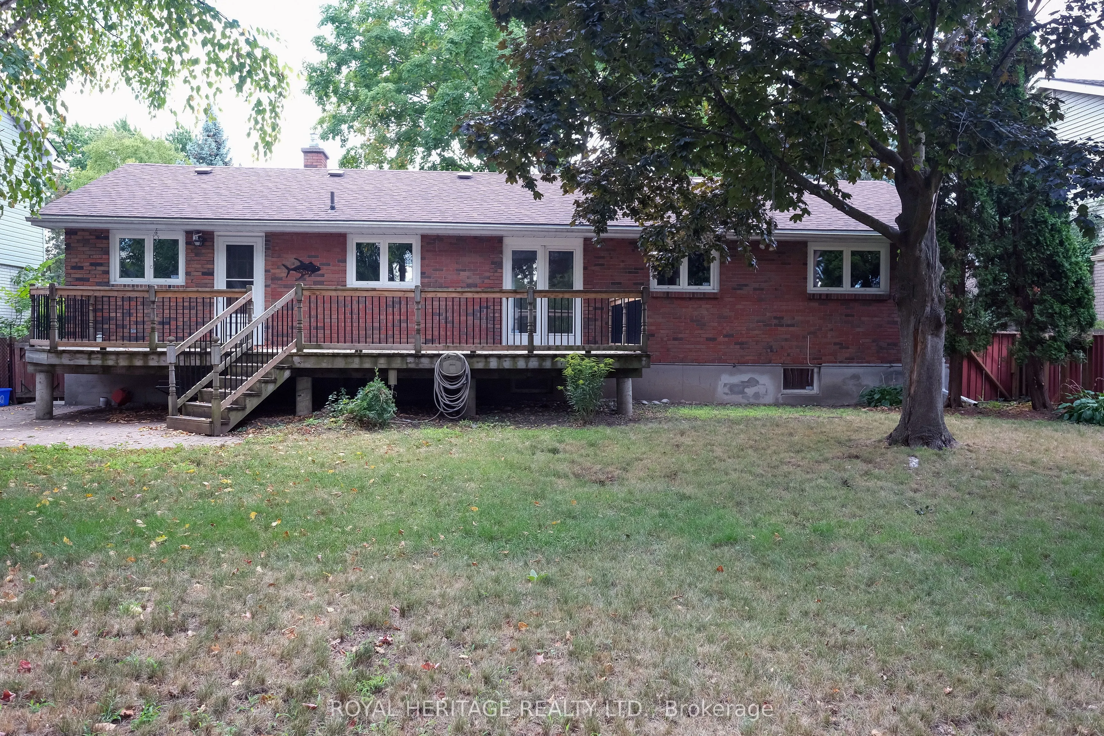 40 Rosewood Avenue
