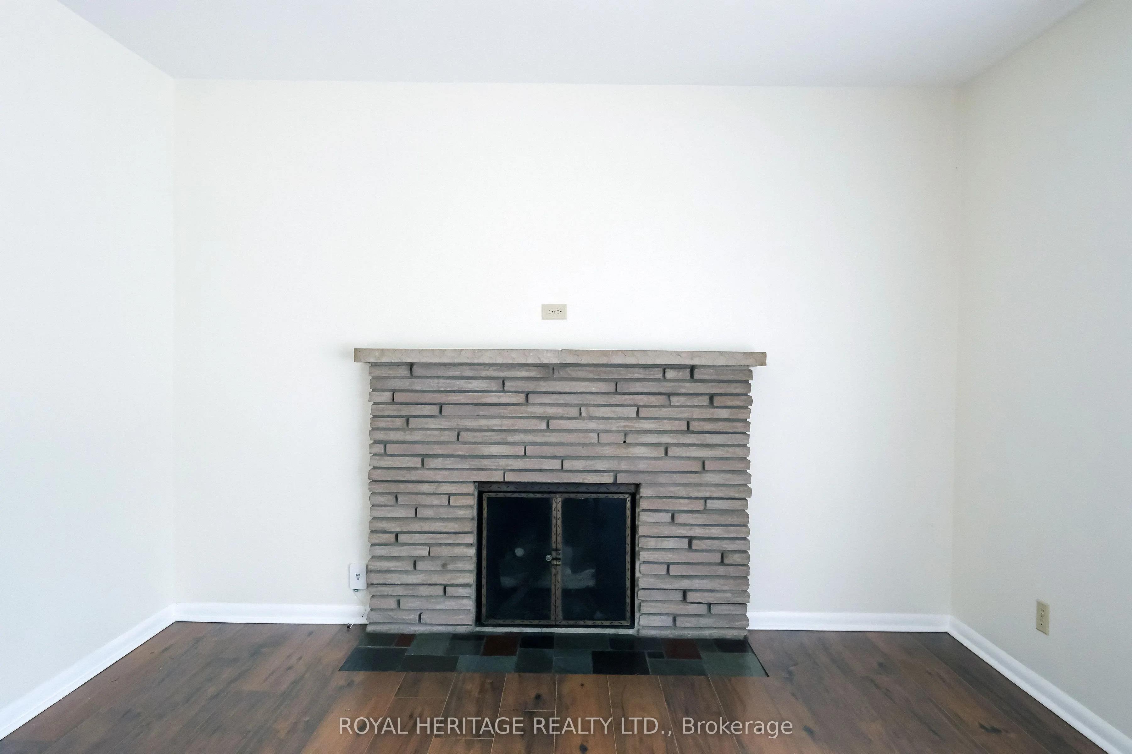 40 Rosewood Avenue