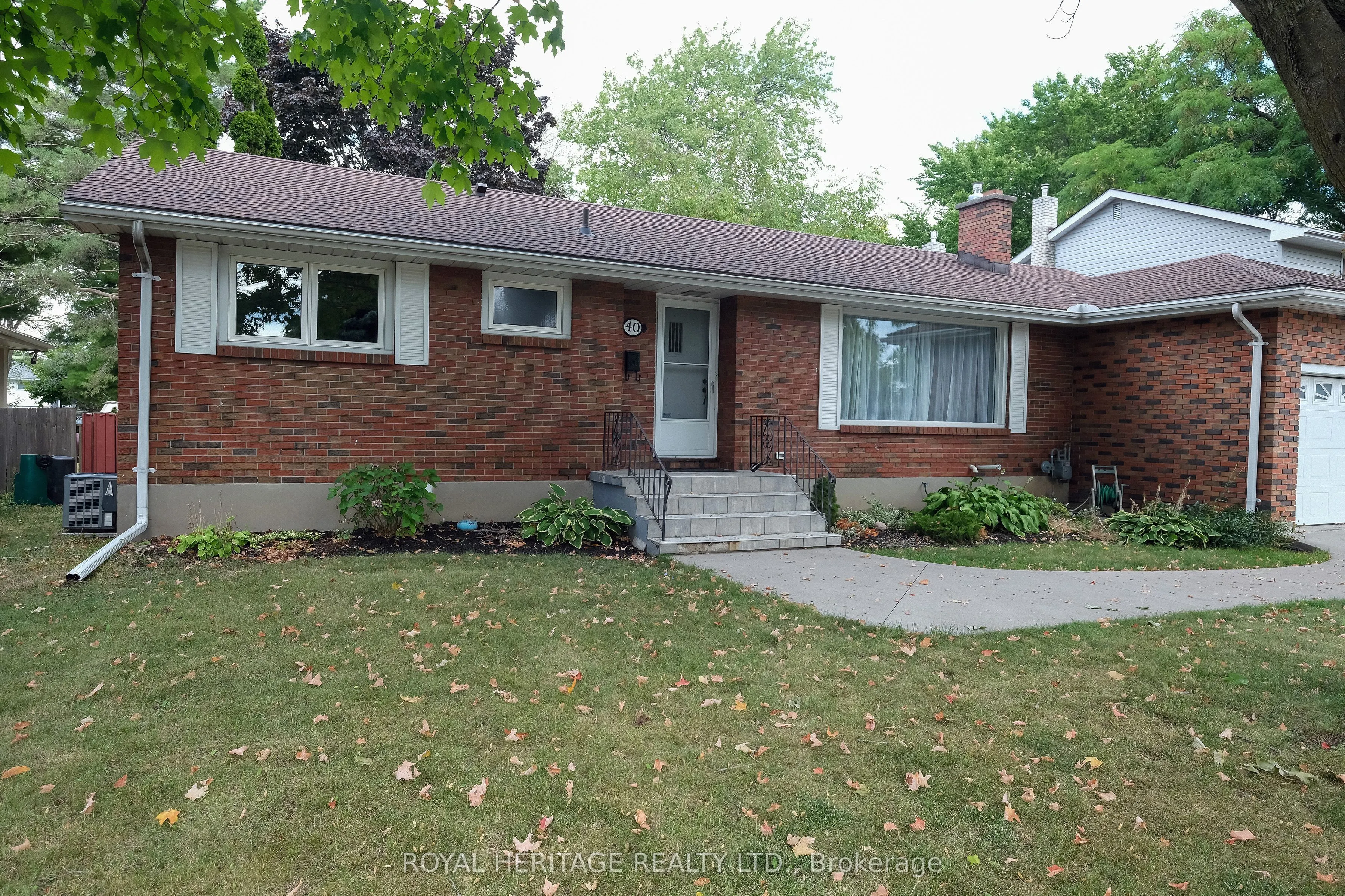 40 Rosewood Avenue