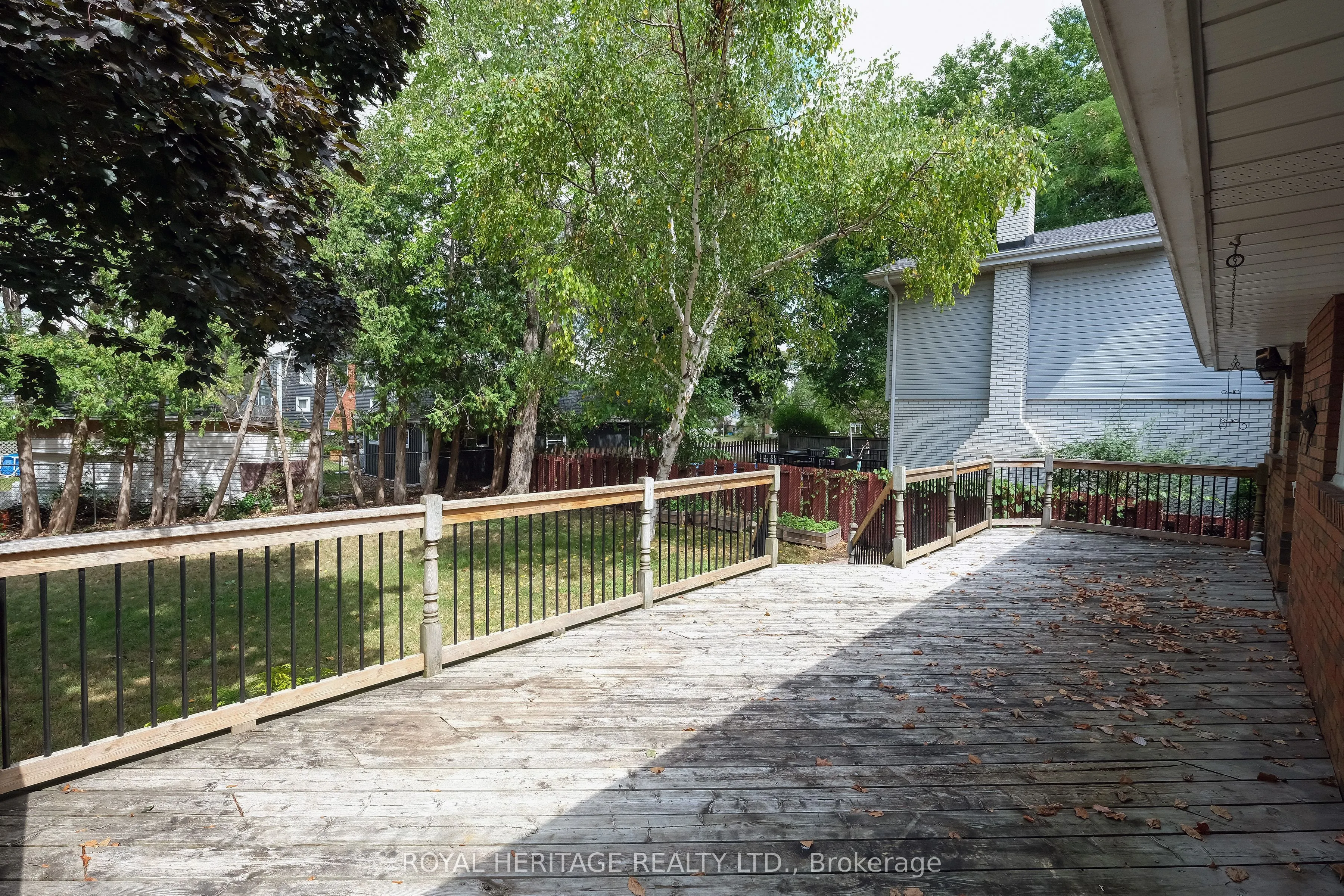 40 Rosewood Avenue