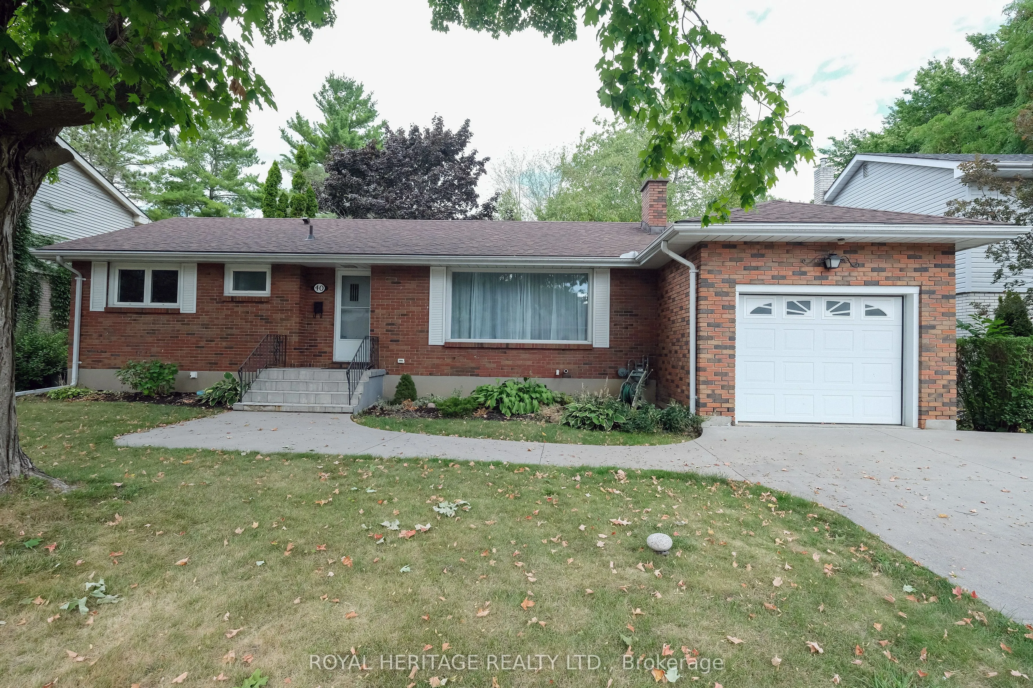 40 Rosewood Avenue