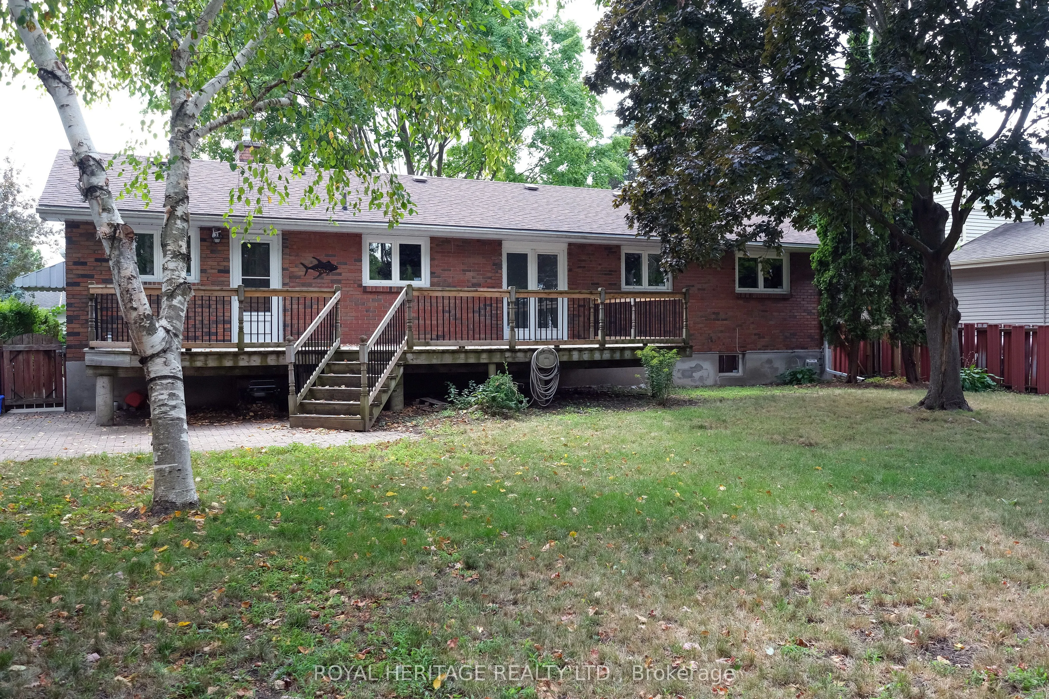 40 Rosewood Avenue