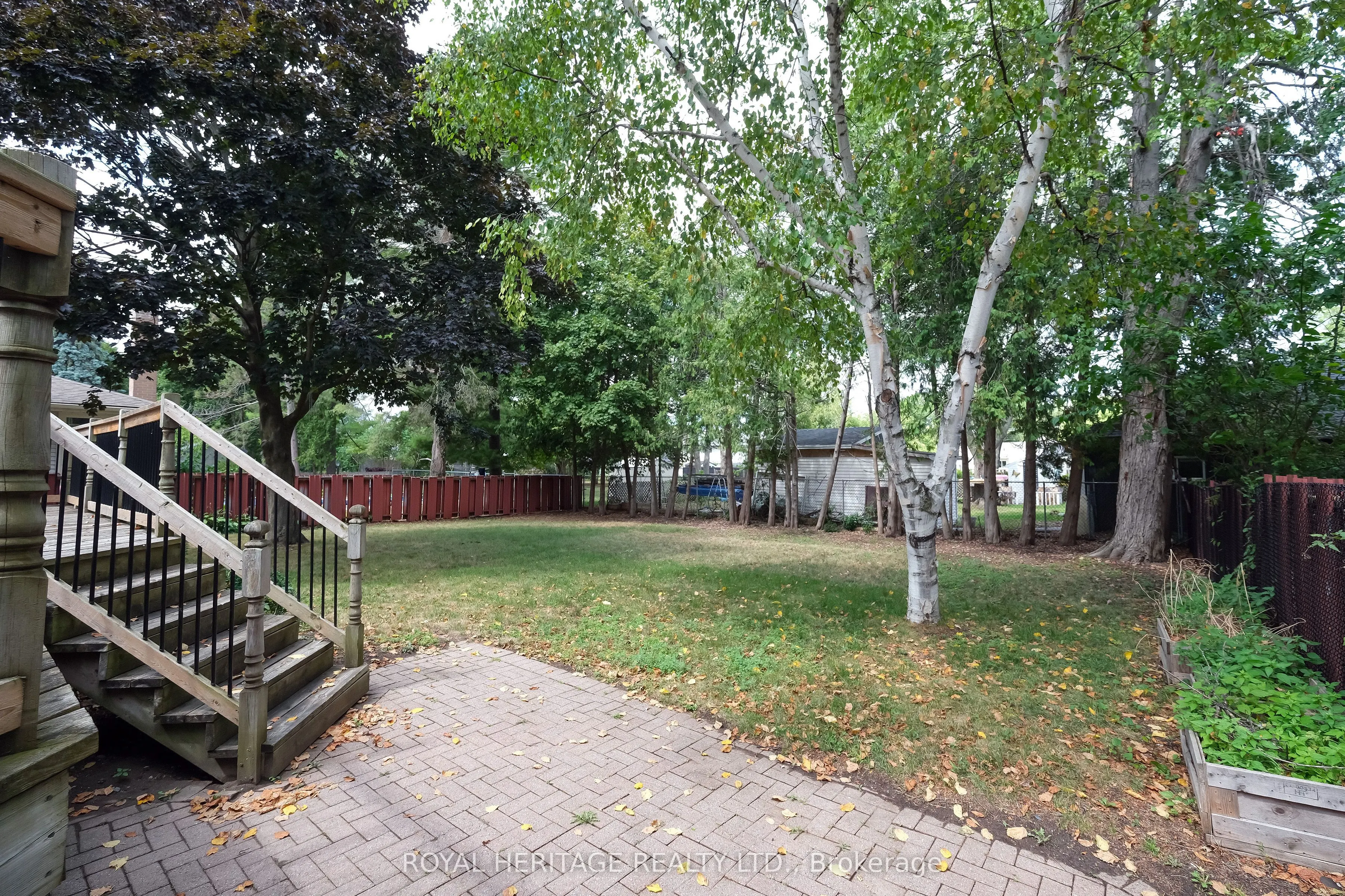 40 Rosewood Avenue