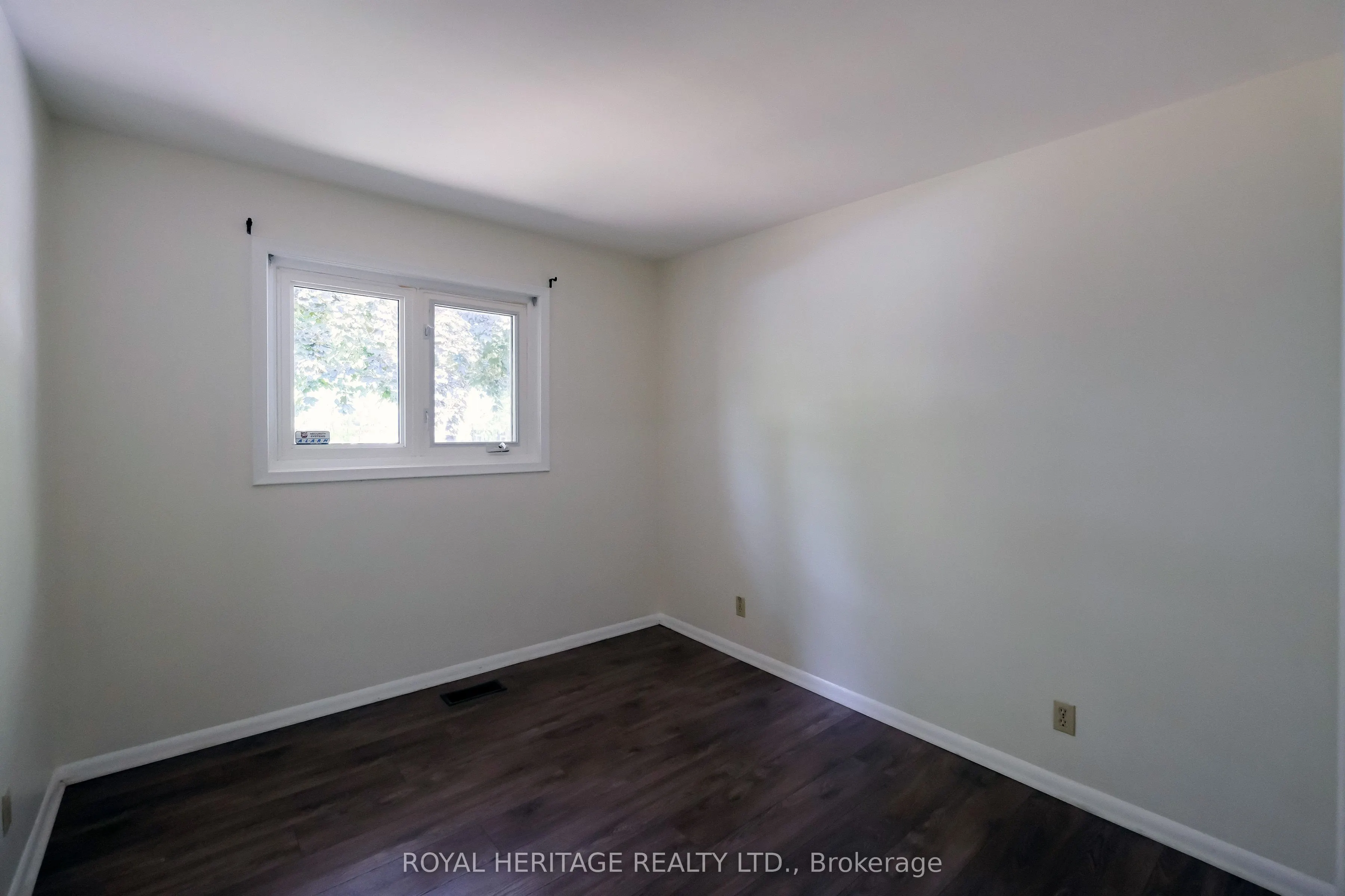 40 Rosewood Avenue