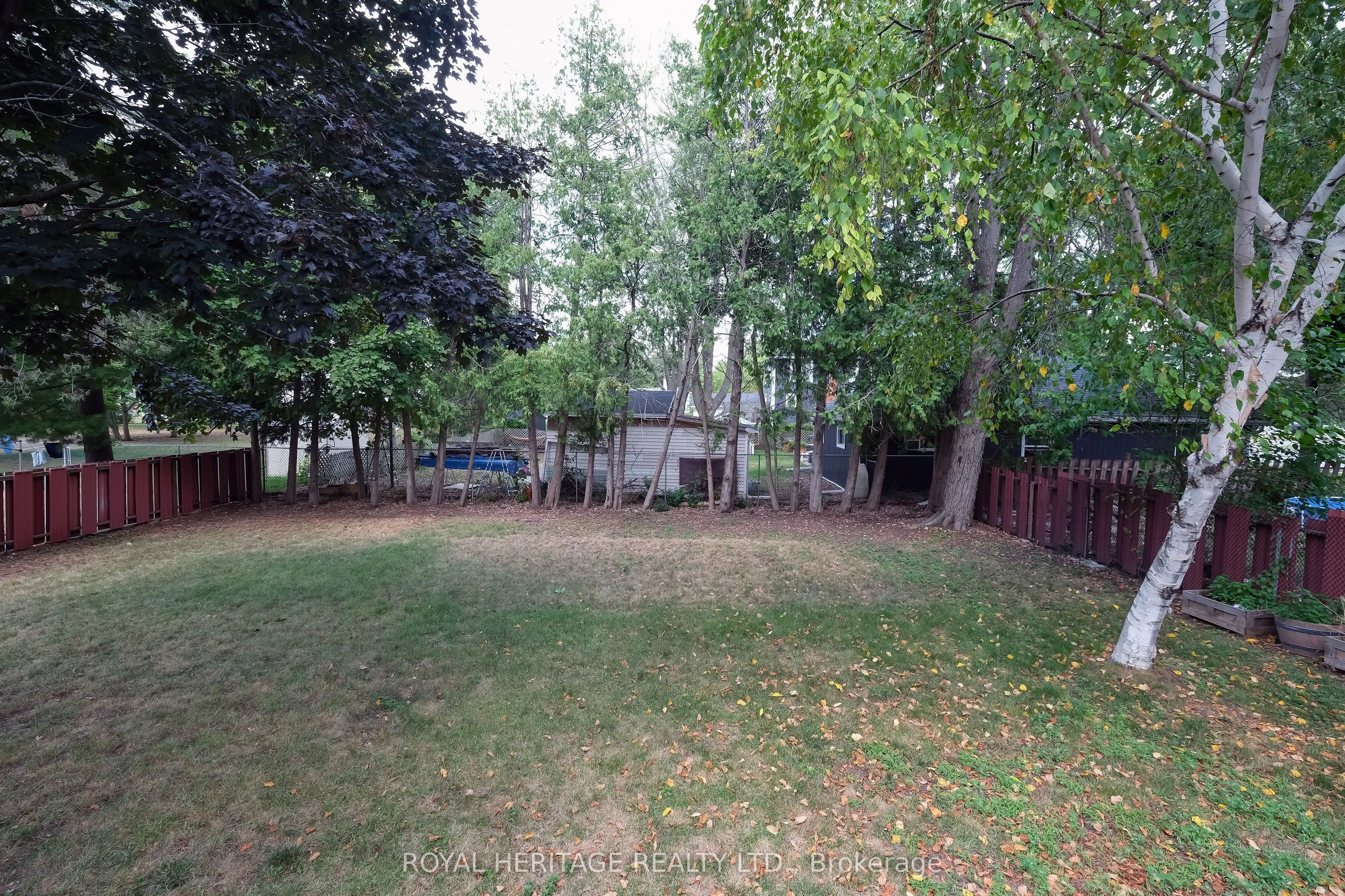 40 Rosewood Avenue