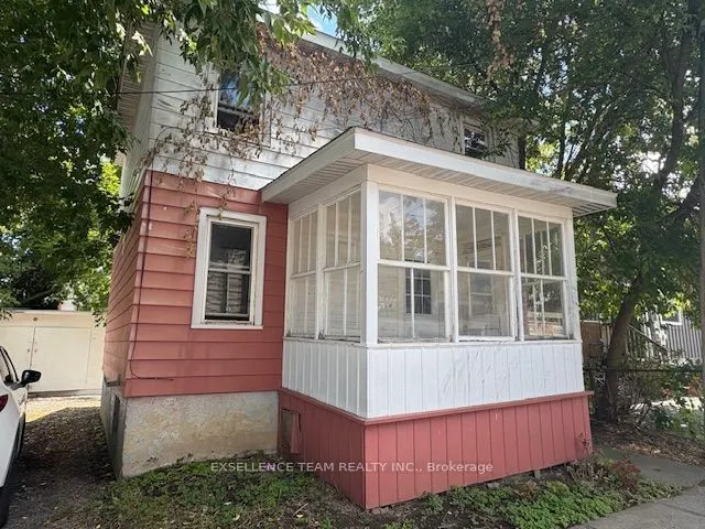 1 Menard Avenue E