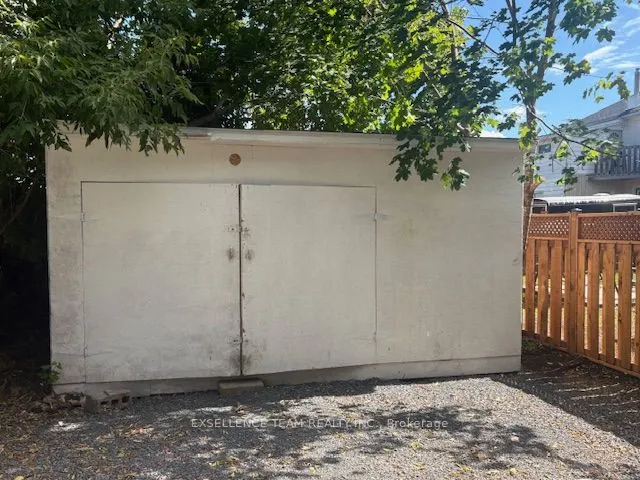 1 Menard Avenue E