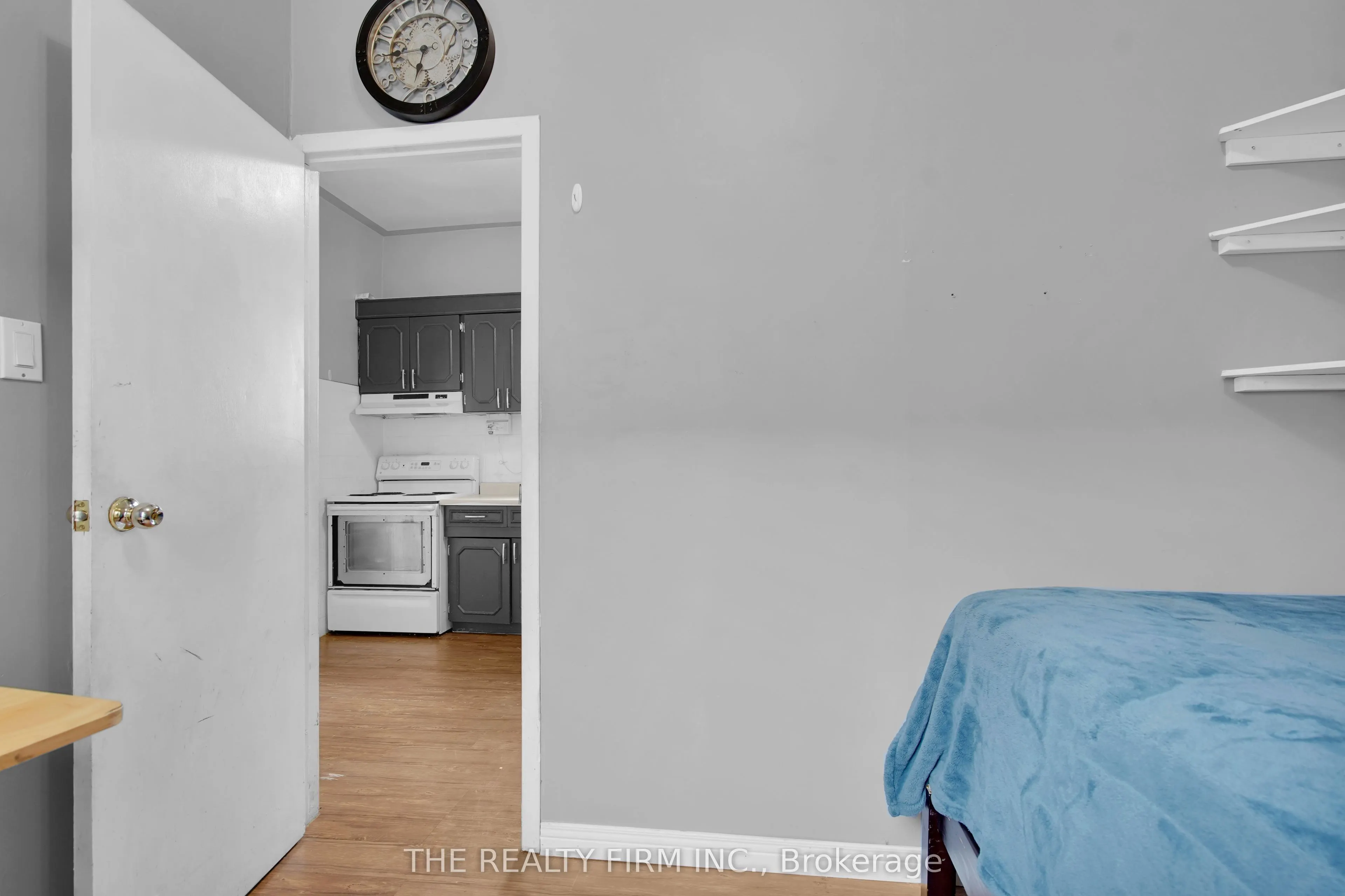 524 Simcoe Street