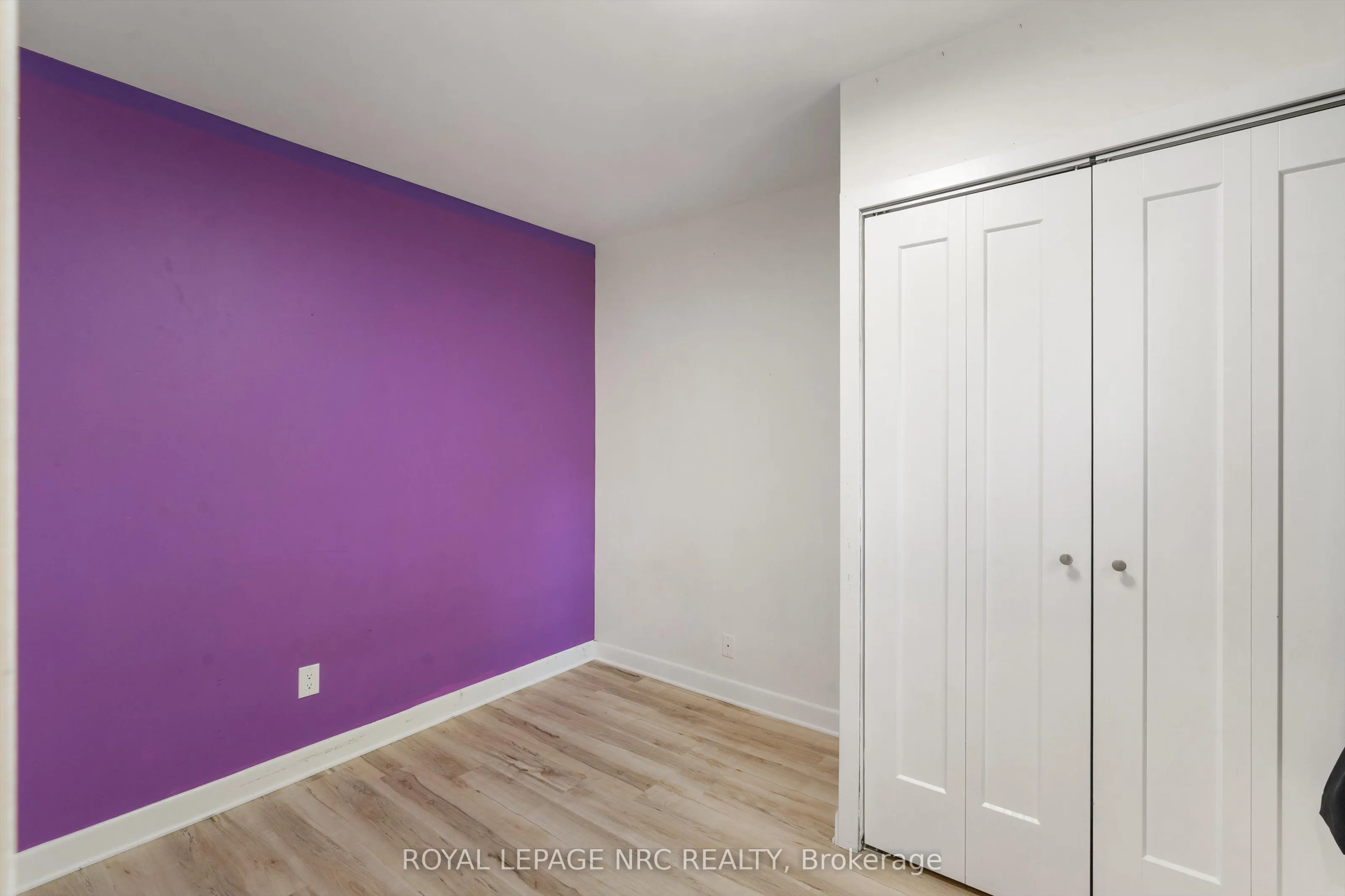 27 Maplecrest Avenue