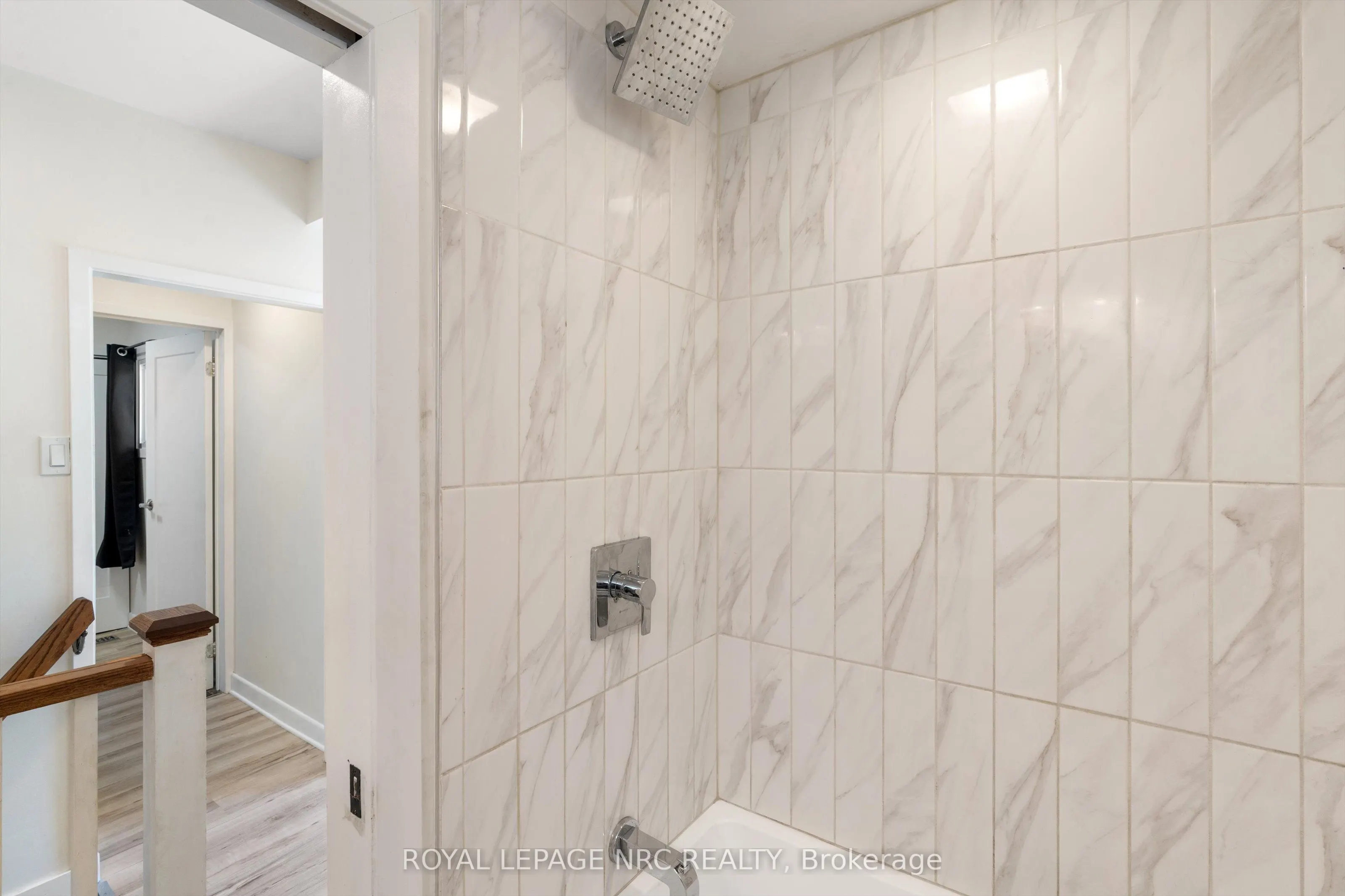 27 Maplecrest Avenue