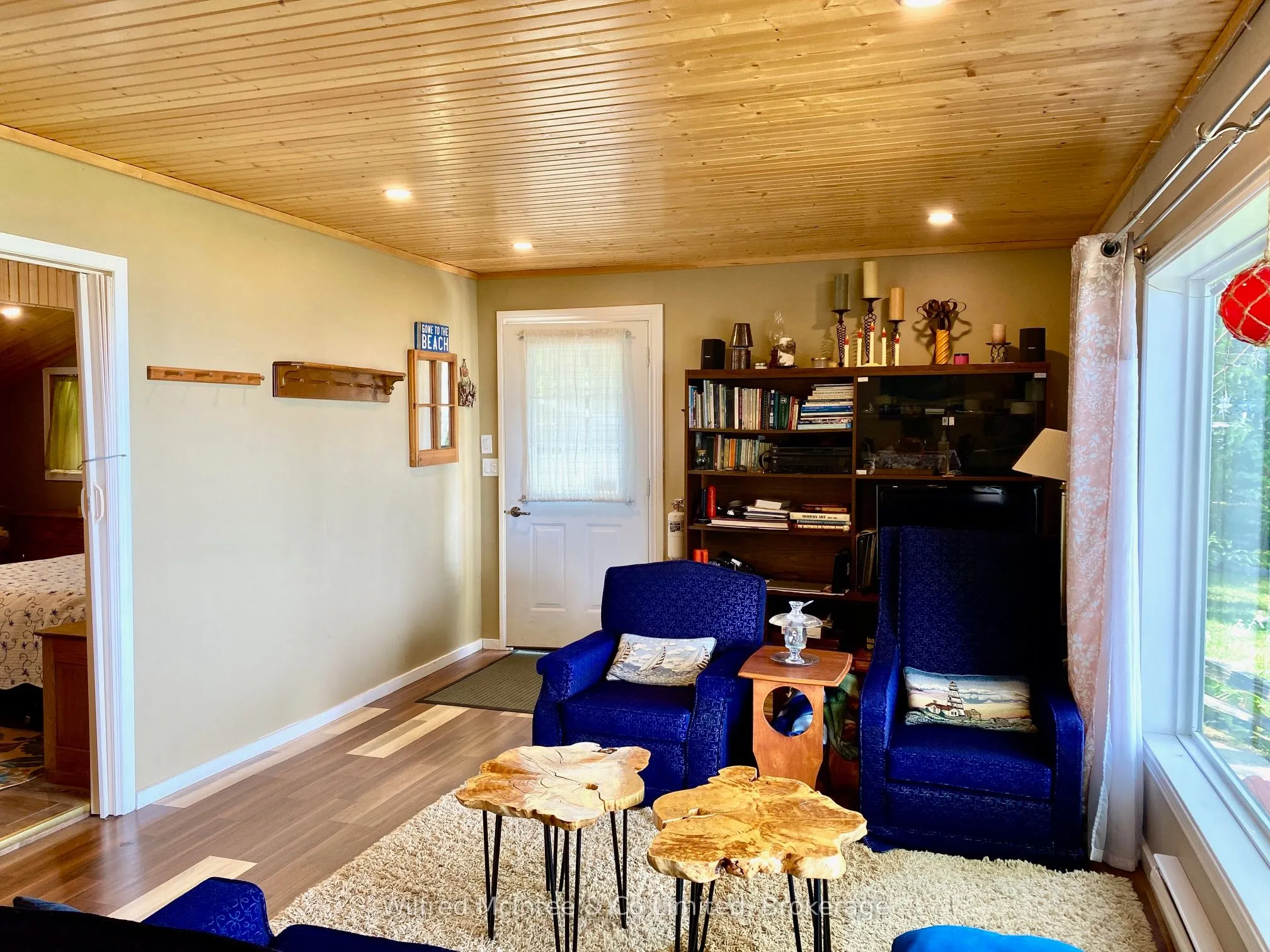 61 WAHBEZEE Drive