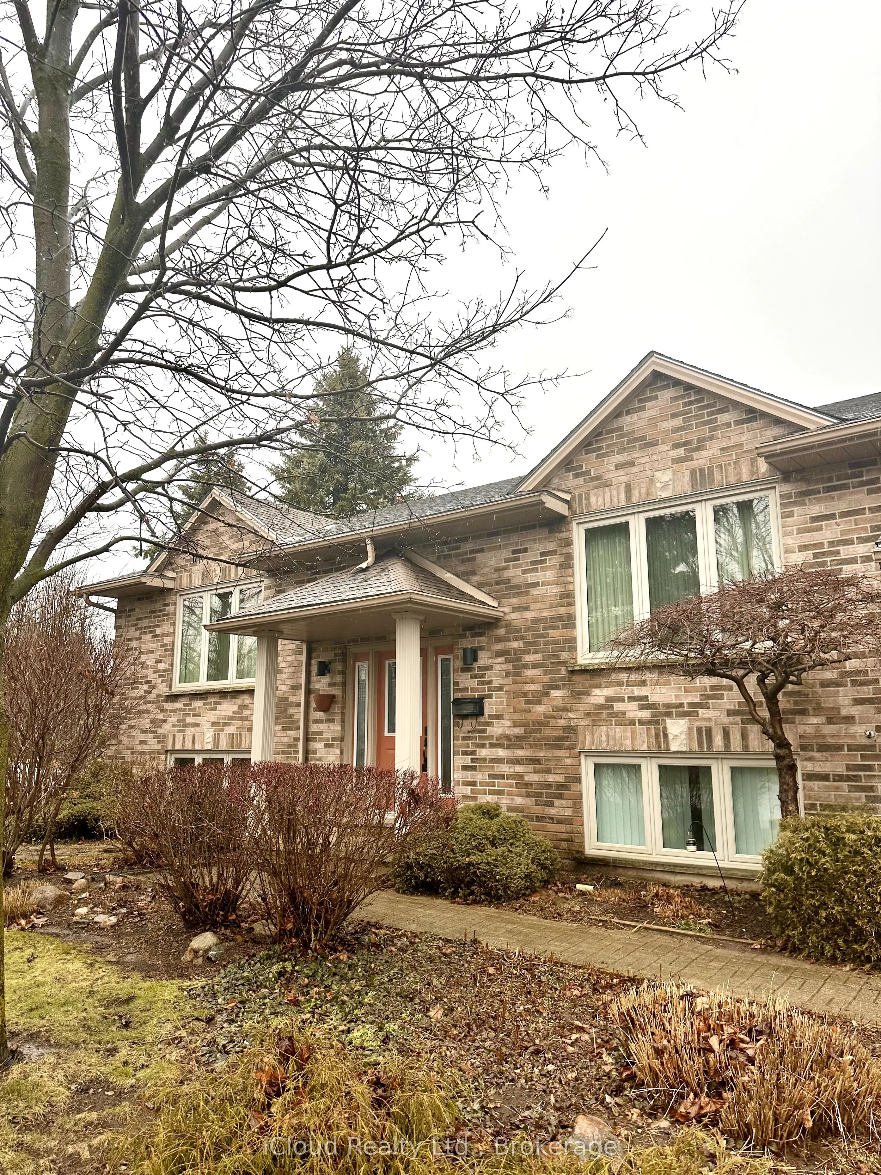 86 Glendale Drive
