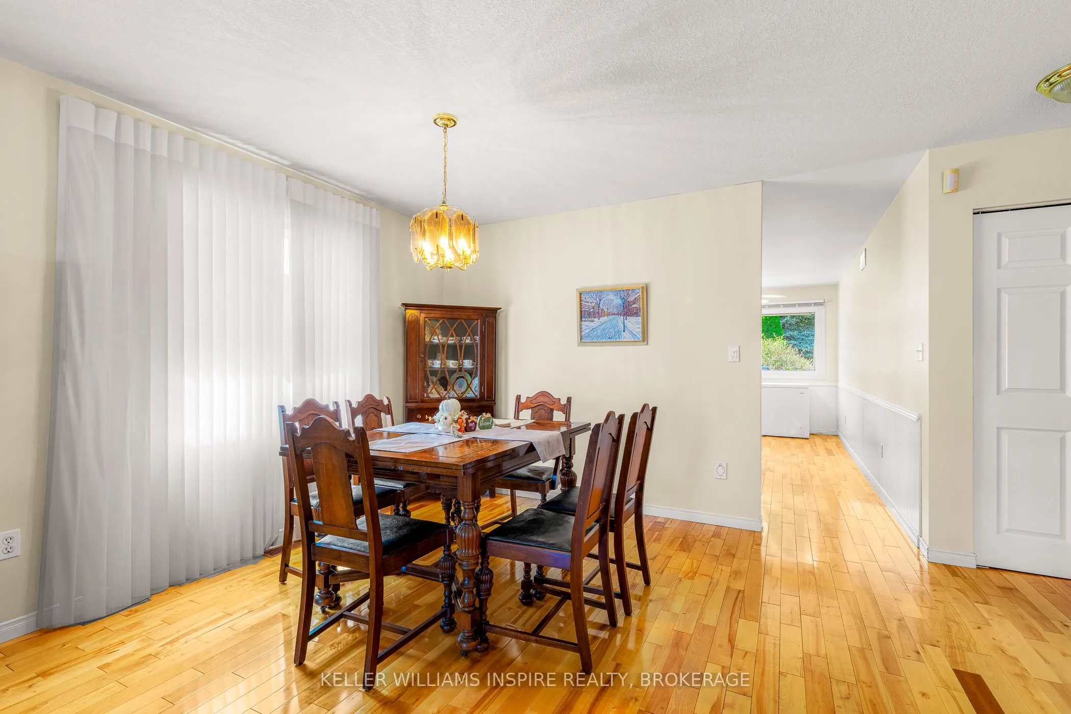384 Dolshire Street